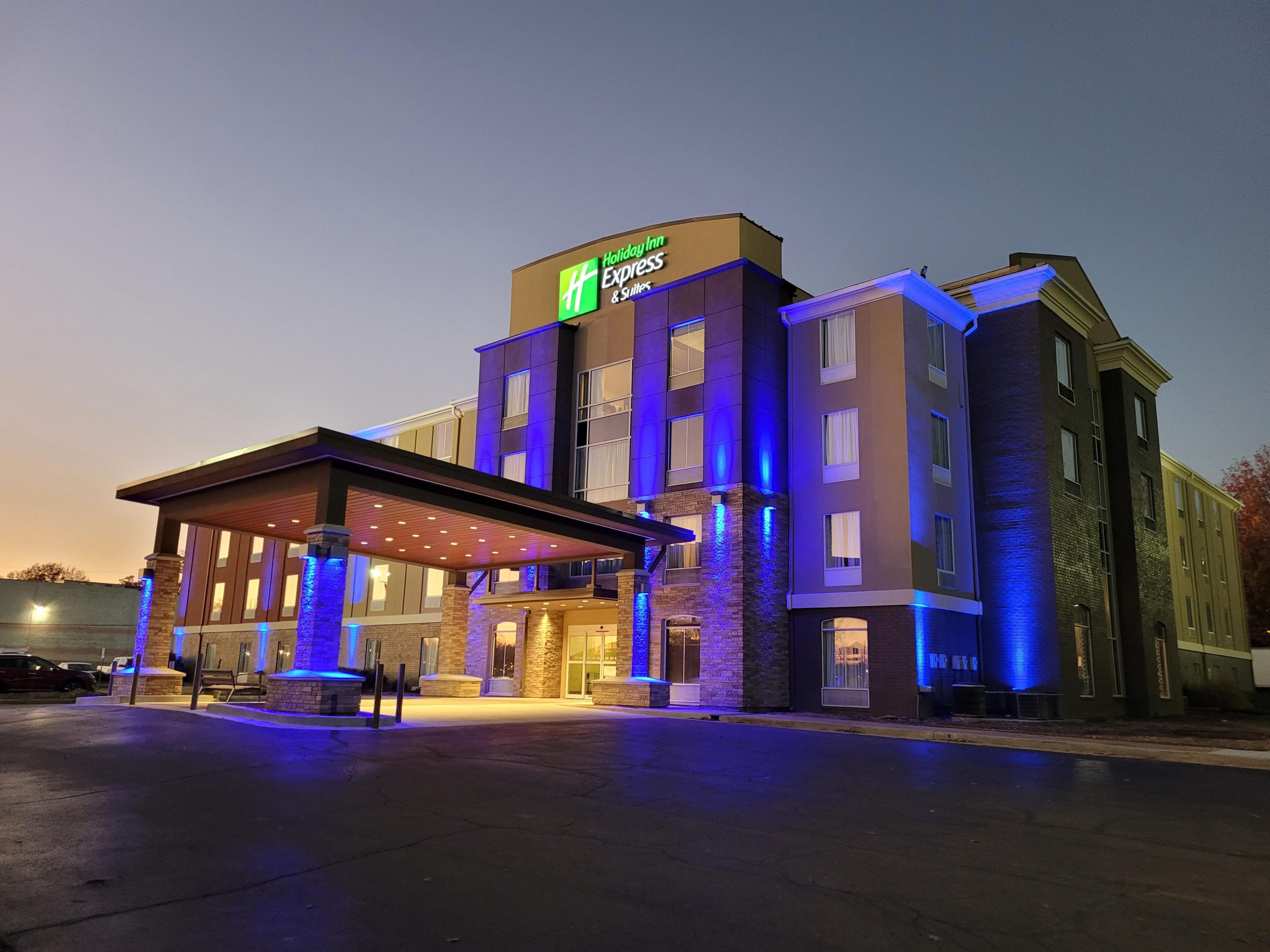 Affordable Hotels In Starkville Ms Holiday Inn Express Suites Starkville
