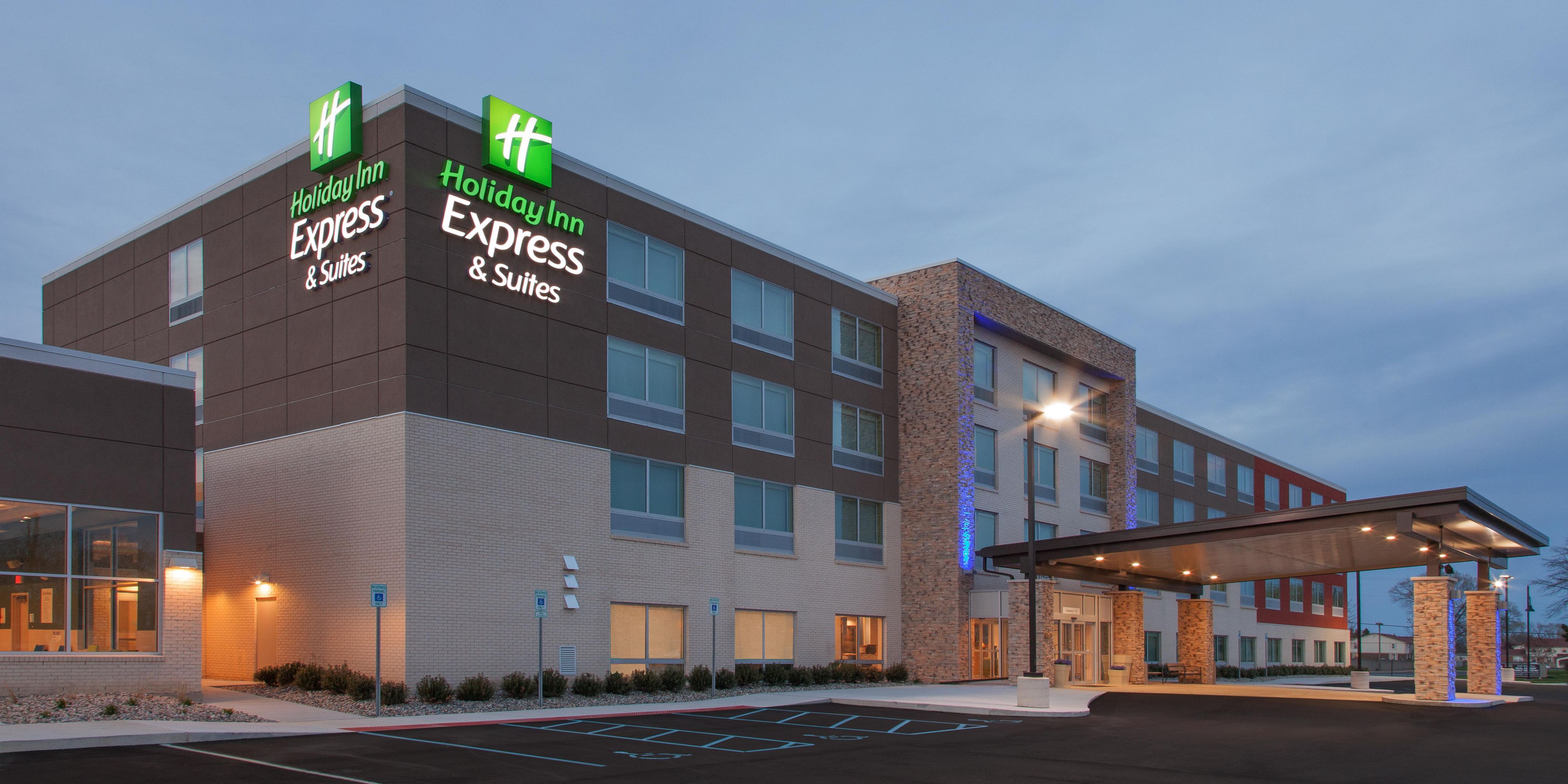 Troy Hotels near Detroit Zoo  Holiday Inn Express & Suites