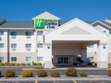 Holiday Inn Express & Suites Stevens Point