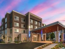 Holiday Inn Express & Suites Suisun City