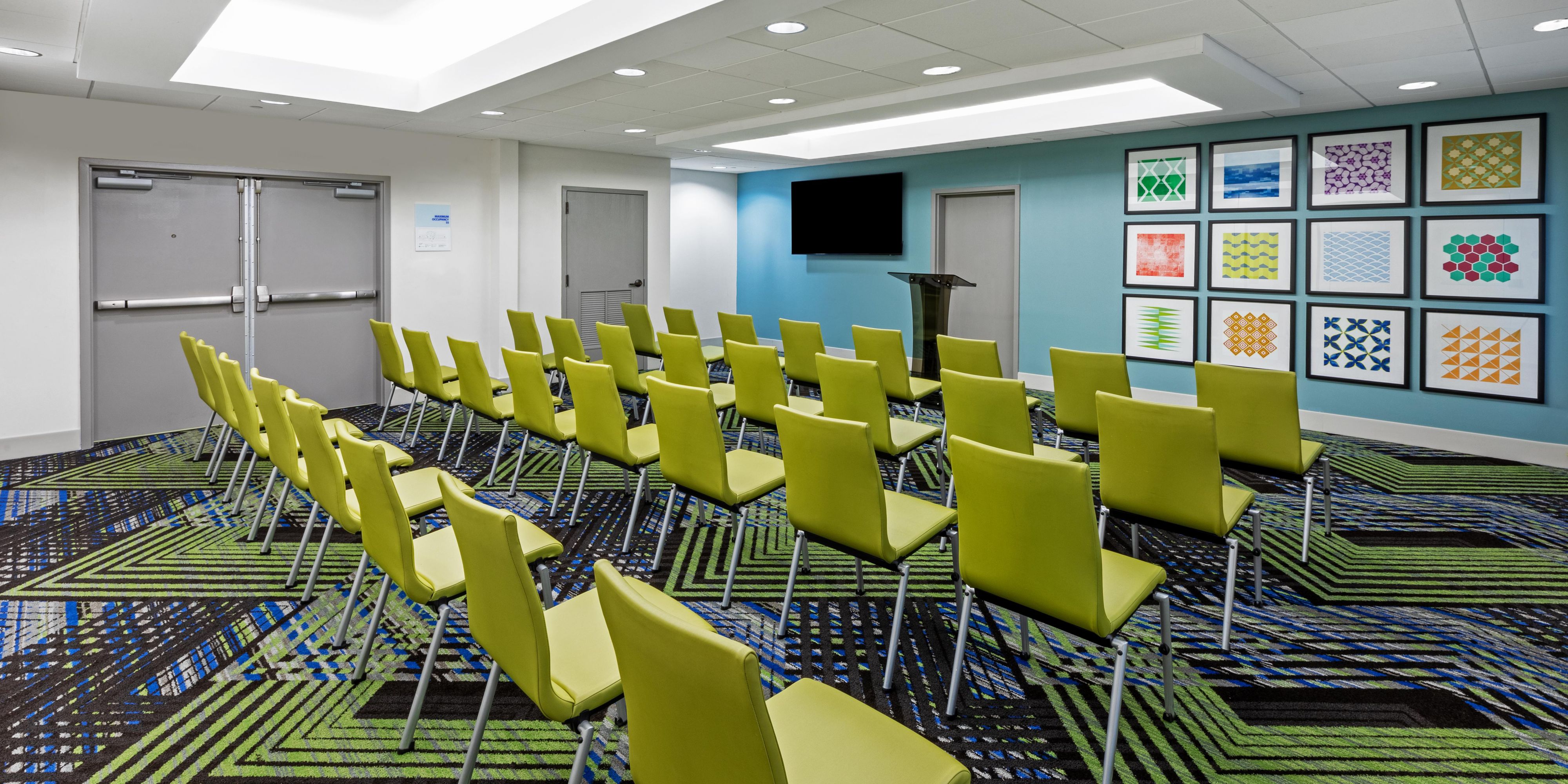 Experience our versatile 1137 square feet of space for your next event or meeting.  Perfect for small groups and executive meetings, we will work with you to set up all the essentials you need for your meeting including a/v equipment.