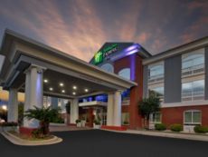 Holiday Inn Express & Suites Sumter