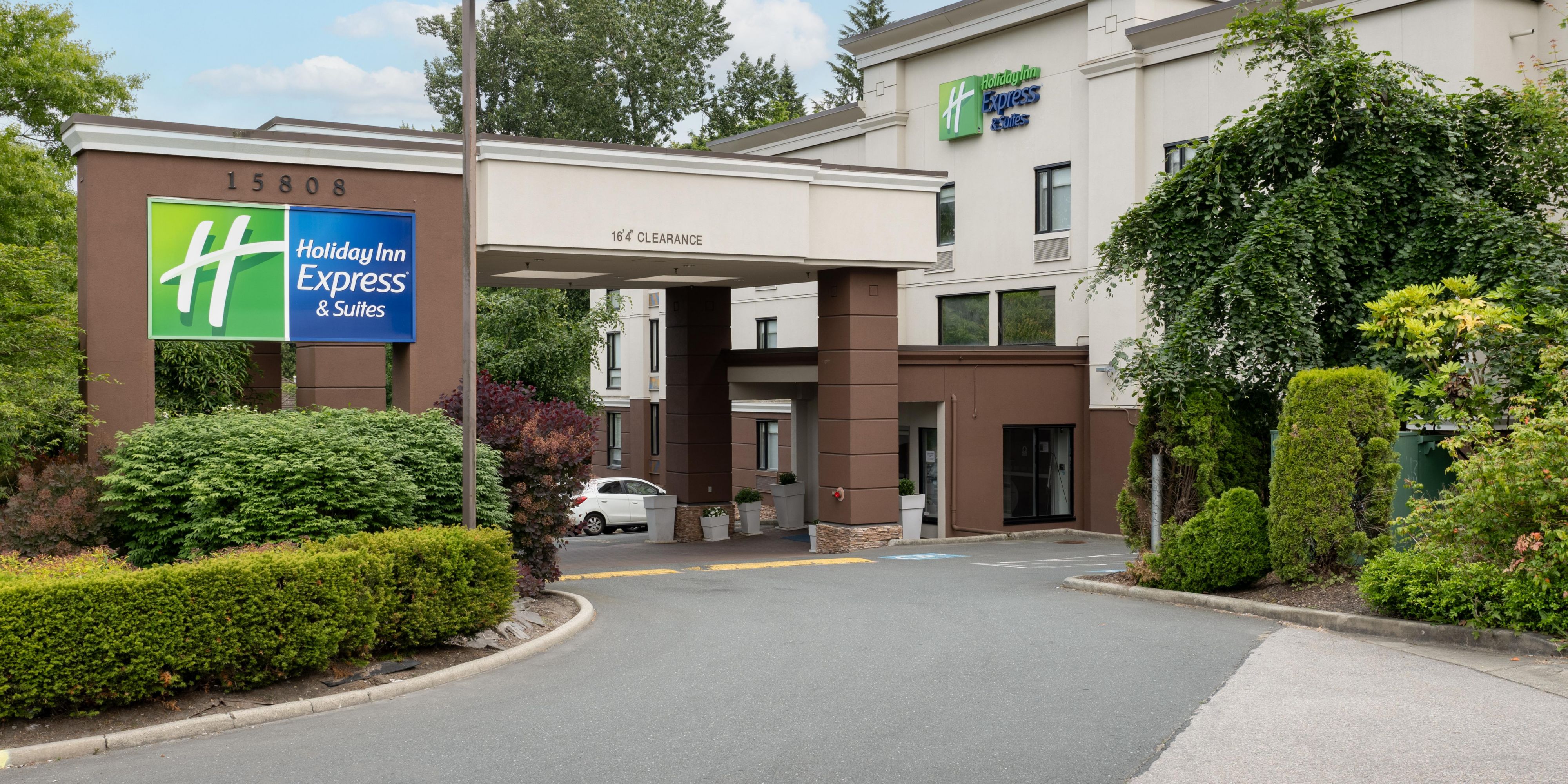 Holiday Inn Express & Suites Surrey