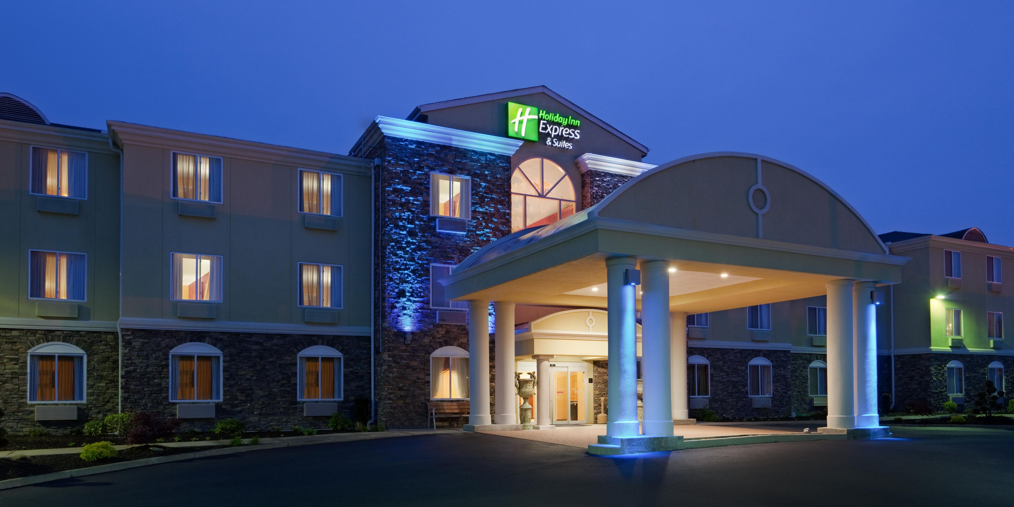 Holiday Inn Express & Suites Swansea