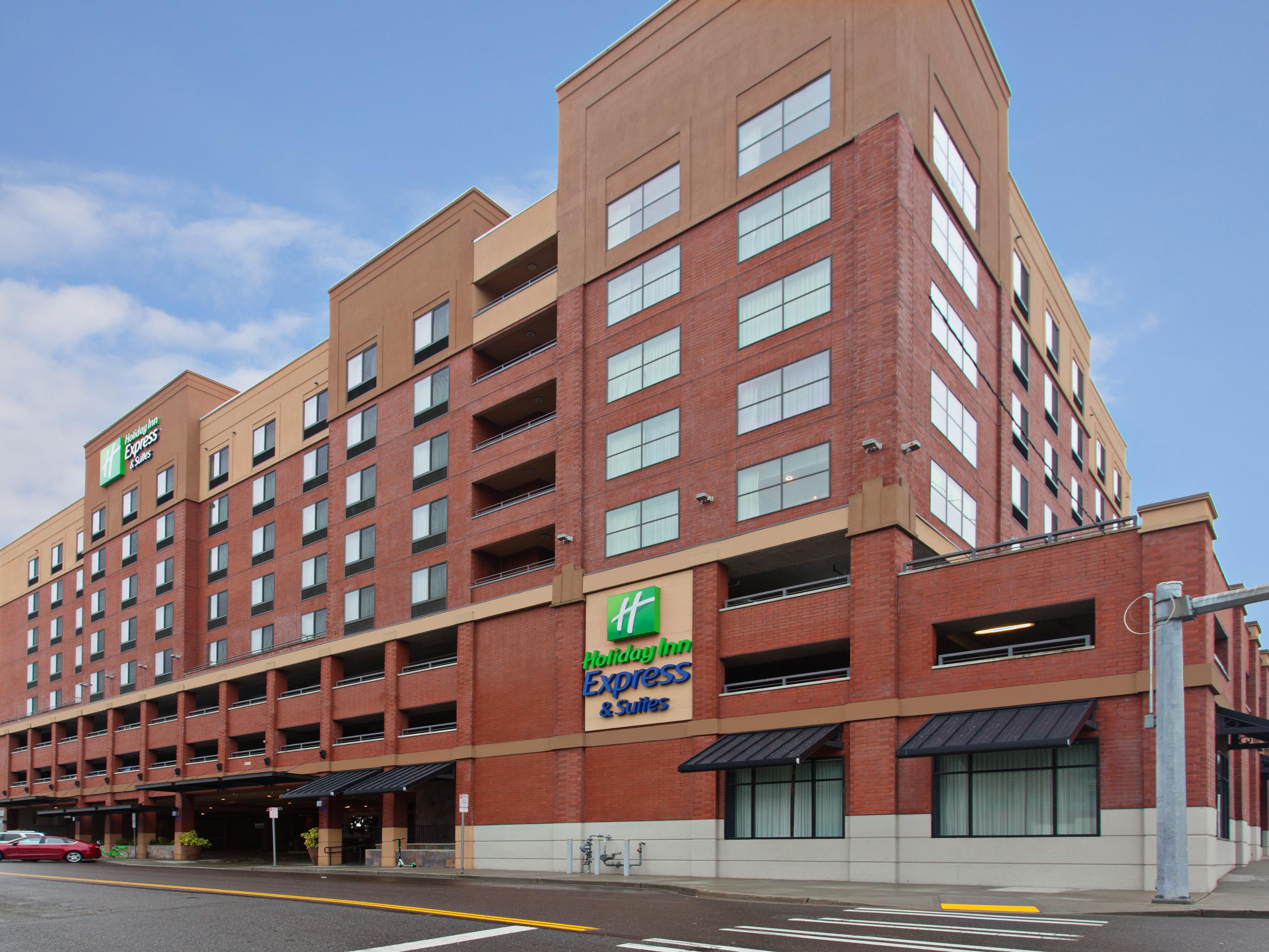 Tacoma Hotels Near Tacoma Dome Holiday Inn Express Suites