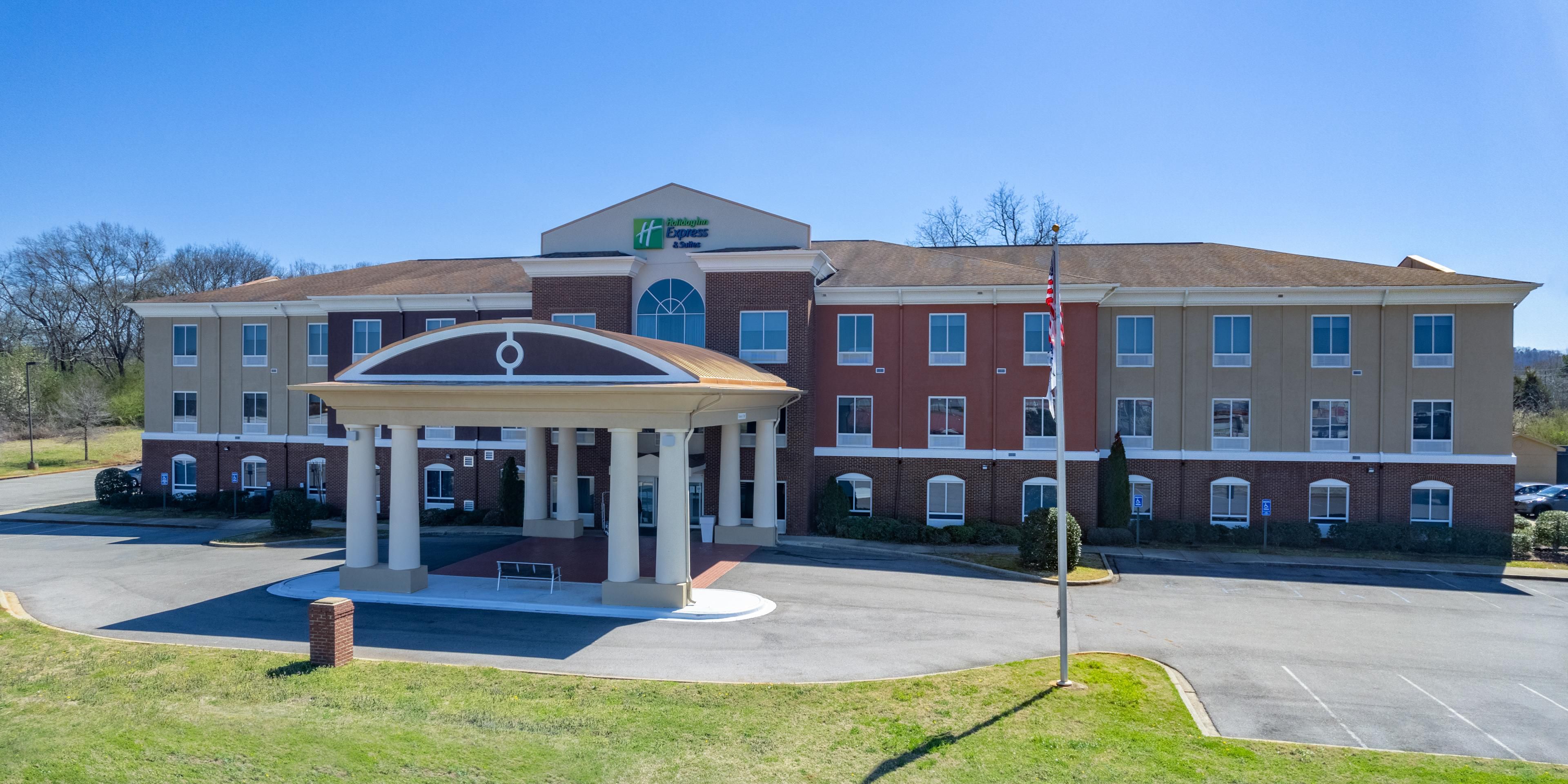 Holiday Inn Express & Suites Talladega