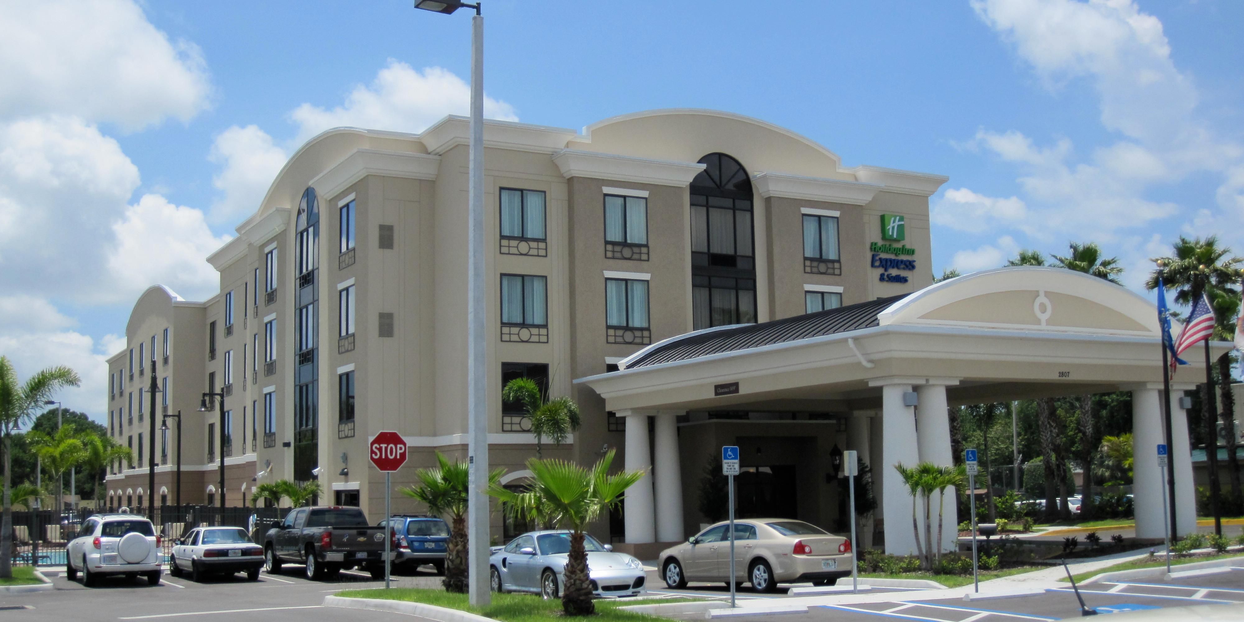 Holiday Inn Express & Suites Tampa-USF-Busch Gardens