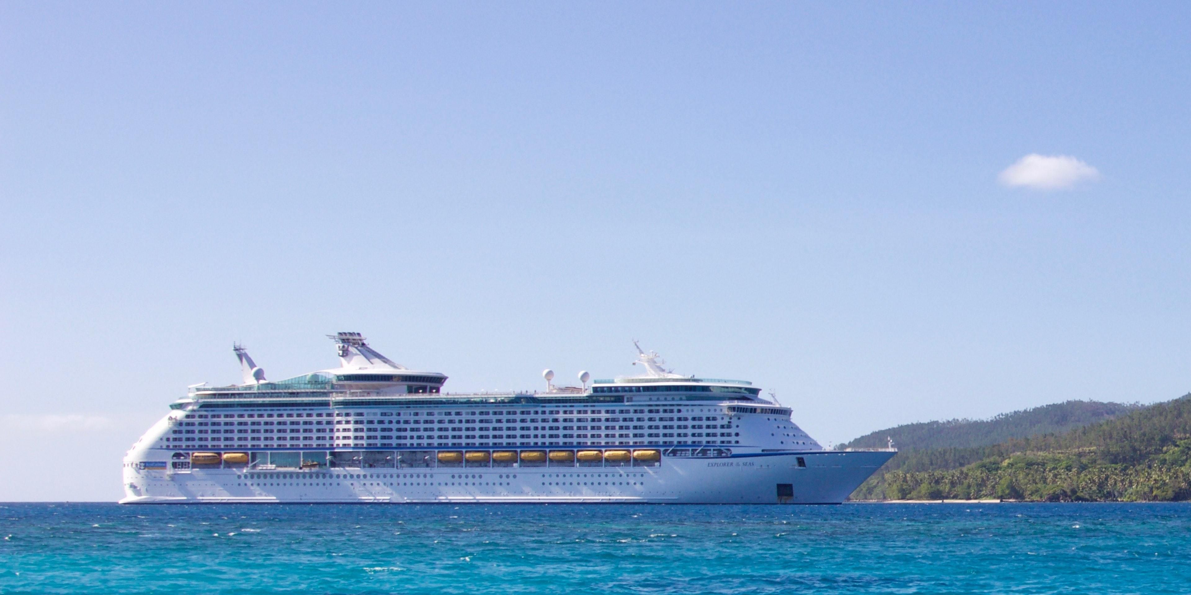 Our Hotel is 4 miles from the Cruise port featuring 6 vessels from 4 cruise lines including Carnival, Royal Caribbean, Norwegian & Celebrity. Complimentary transportation available at select times. 