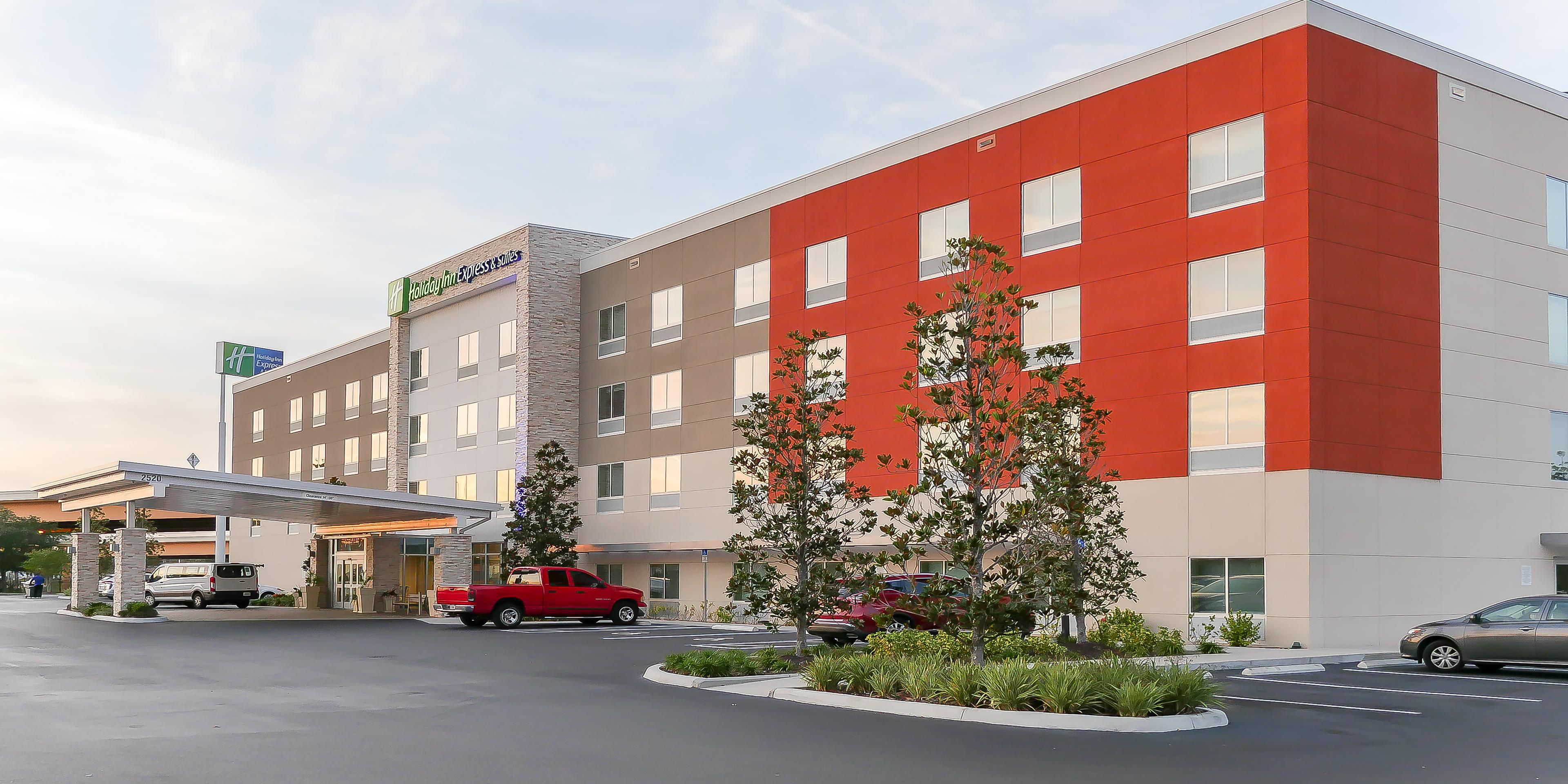 Holiday Inn Express & Suites Tampa East - Ybor City