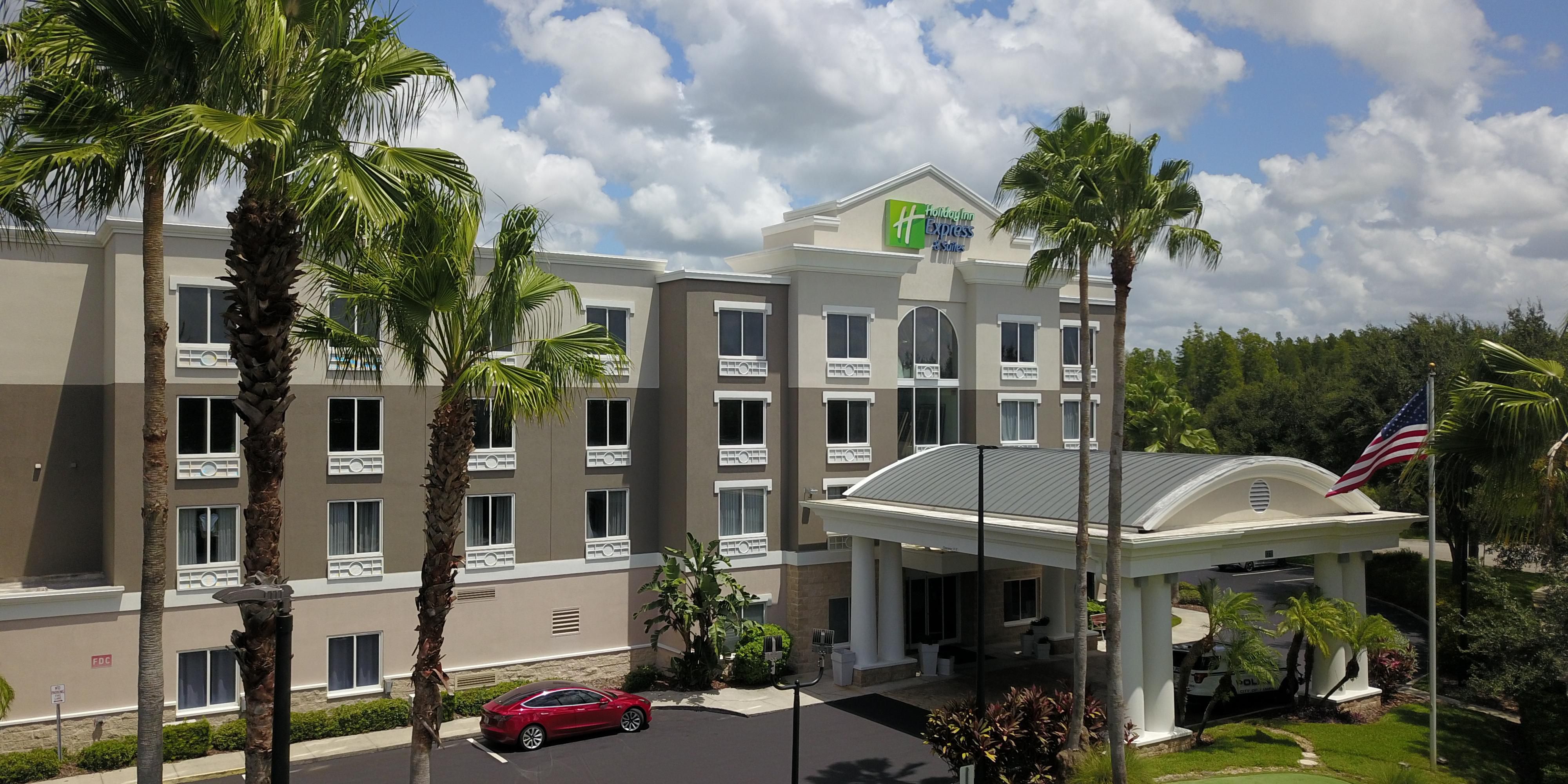 Holiday Inn Express & Suites Tampa-I-75 @ Bruce B. Downs