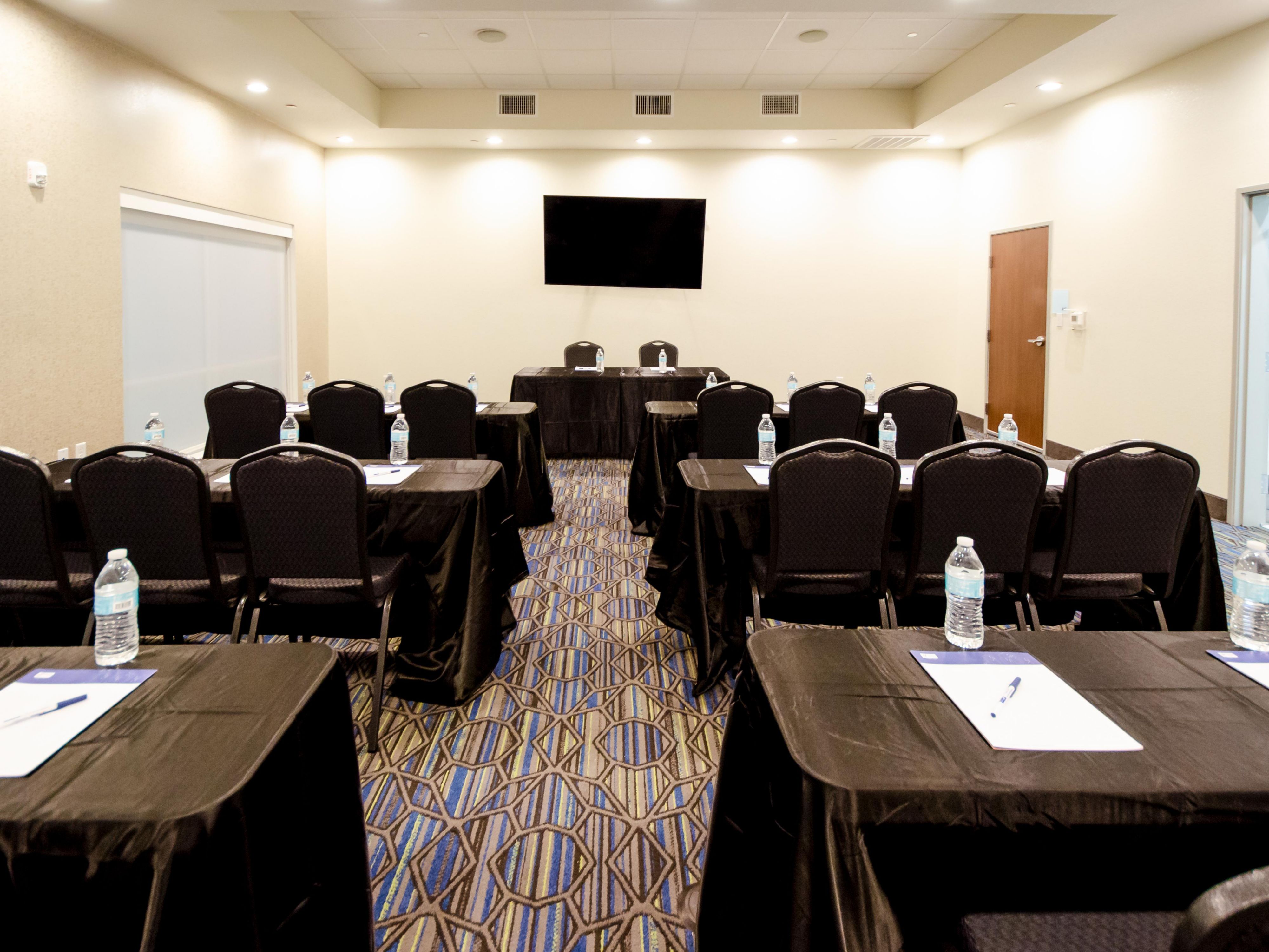 Host your meetings, trainings, and social gatherings in 1206 square feet of flexible space. Our large meeting room can accommodate up to 100 people, and can be divided into two smaller rooms with a noise-canceling wall. Let our team help plan your meetings and events, from catering to audiovisual support.