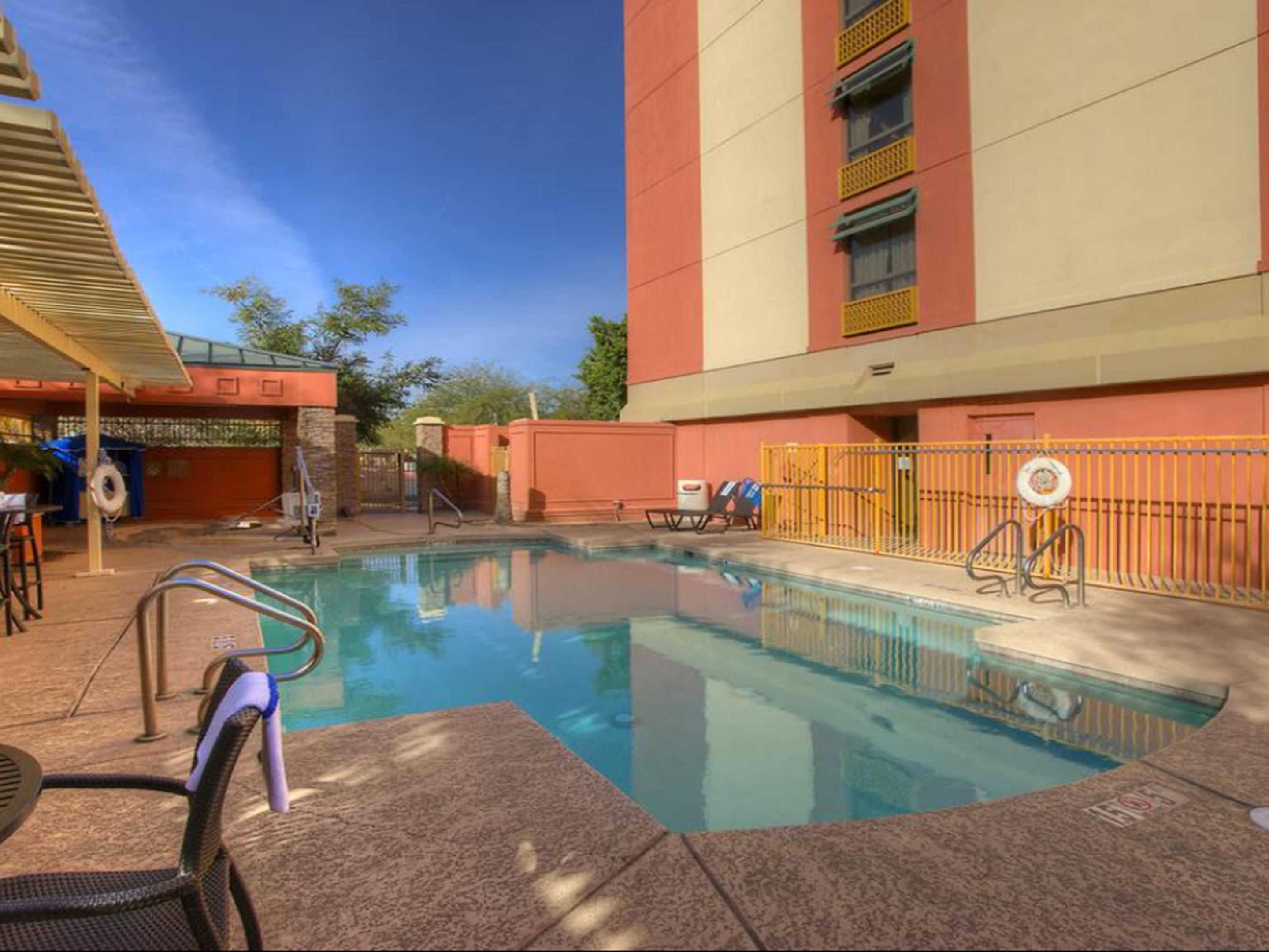 Unwind at the outdoor pool, open 8am - 10pm. 