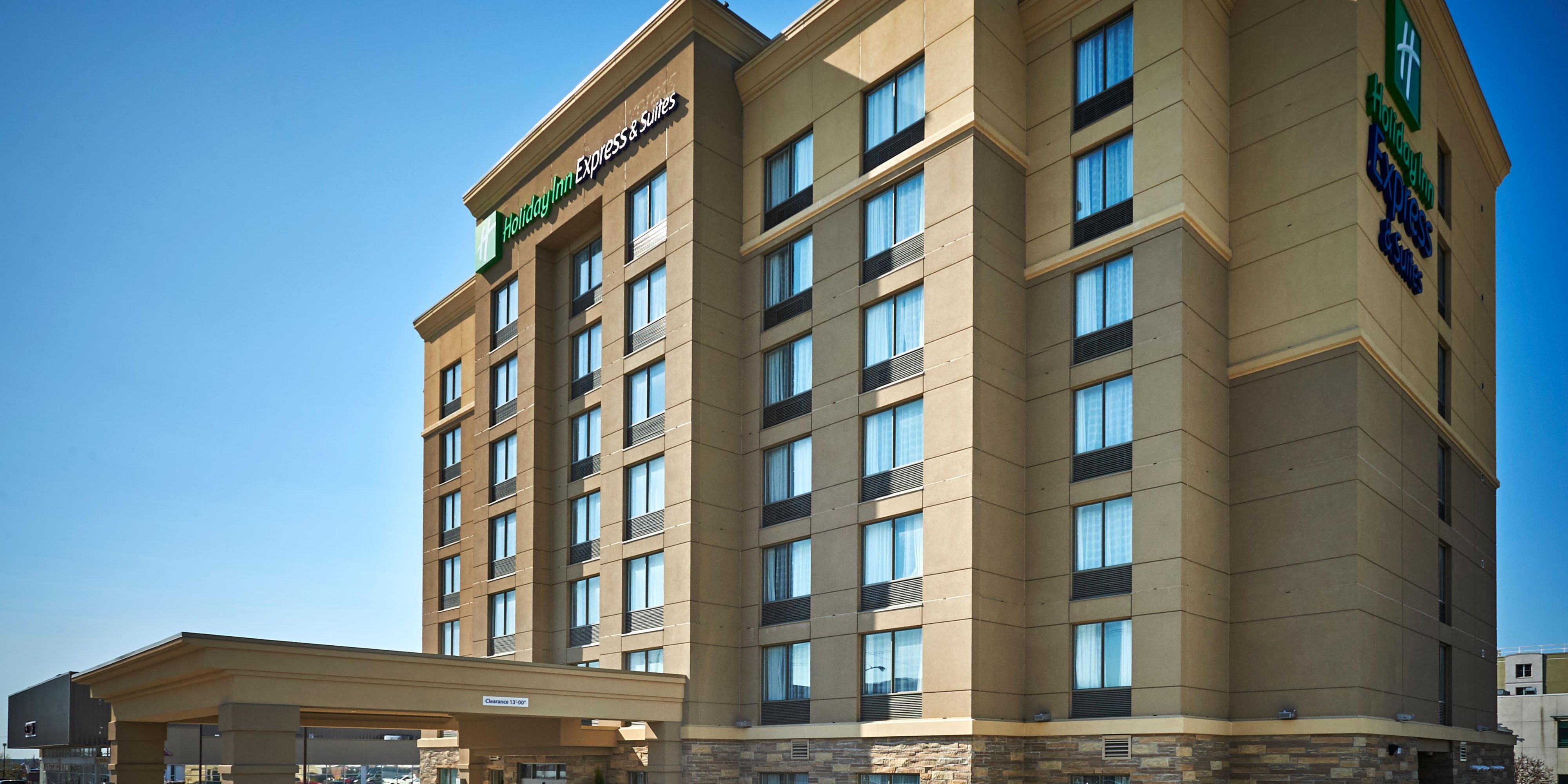 Holiday Inn Express & Suites Timmins