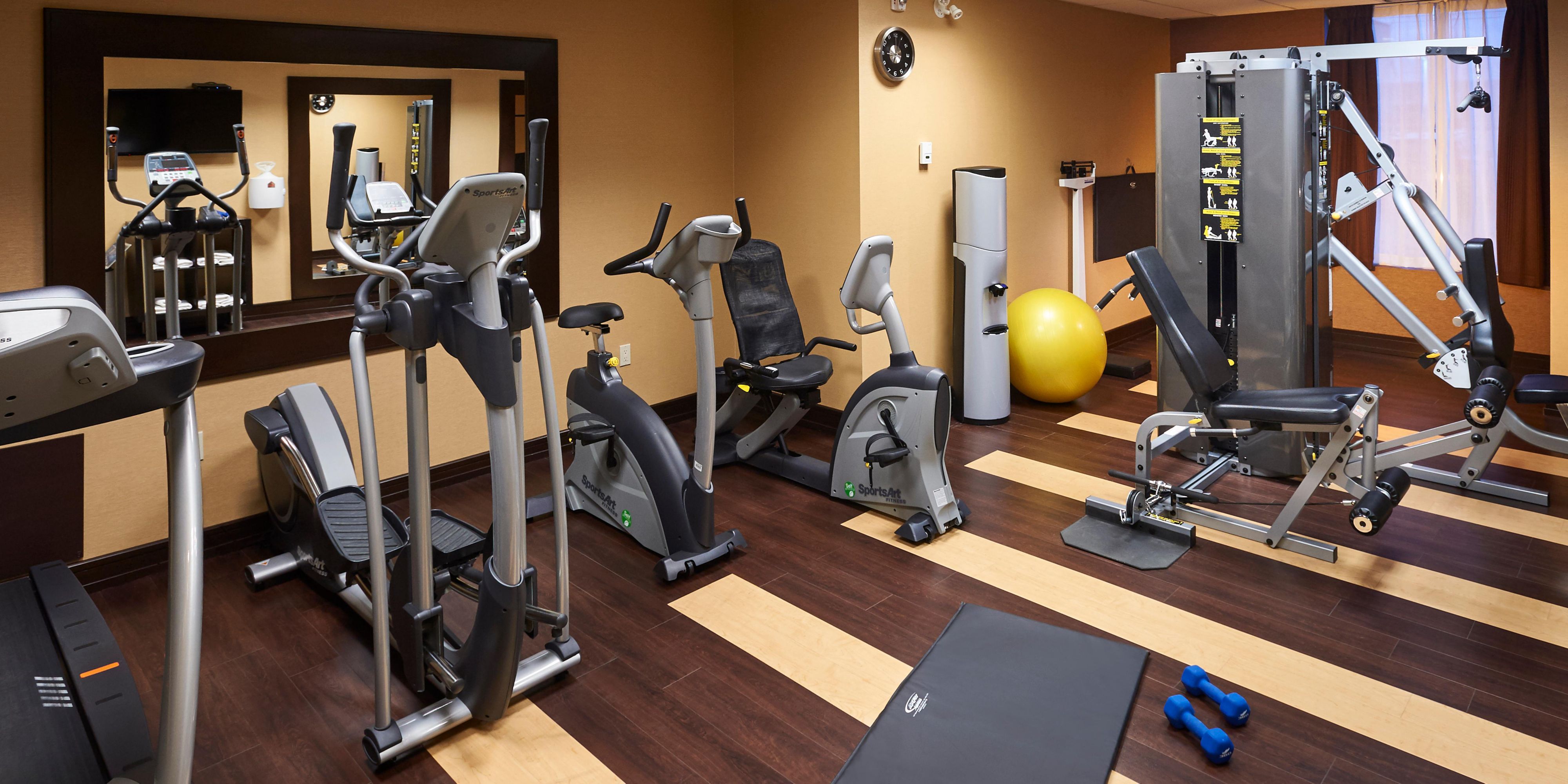 Stay fit in our 24-hour Fitness Centre, complete with treadmill, stationary bike, elliptical machine, free weights, Vanguard multi-gym, yoga ball and mats and scale. Stay entertained while you workout with our 40" LCD TV. 
