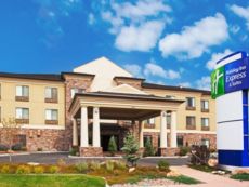 Holiday Inn Express & Suites 图埃勒