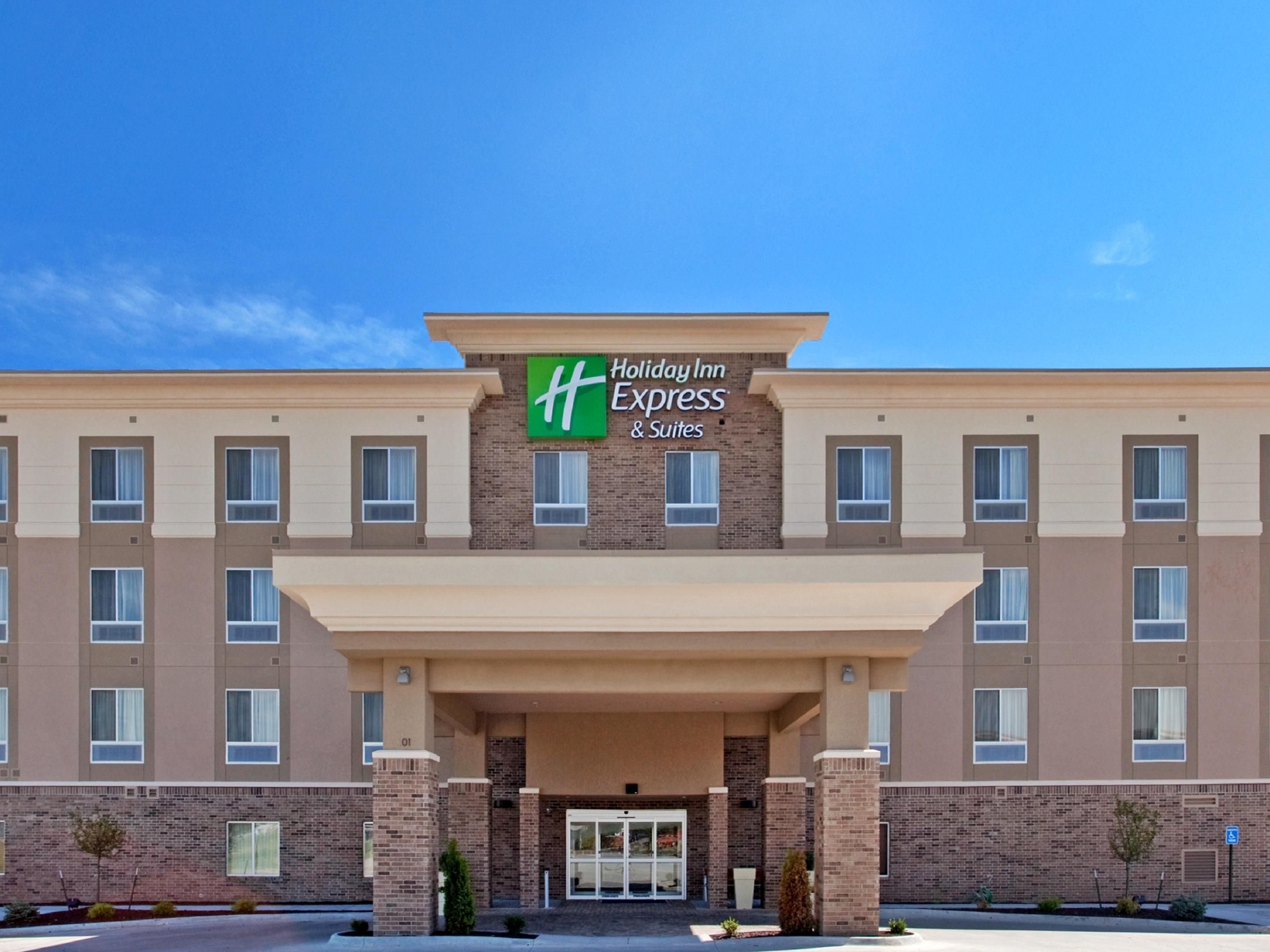 Holiday Inn Express & Suites Topeka North Map & Driving Directions ...