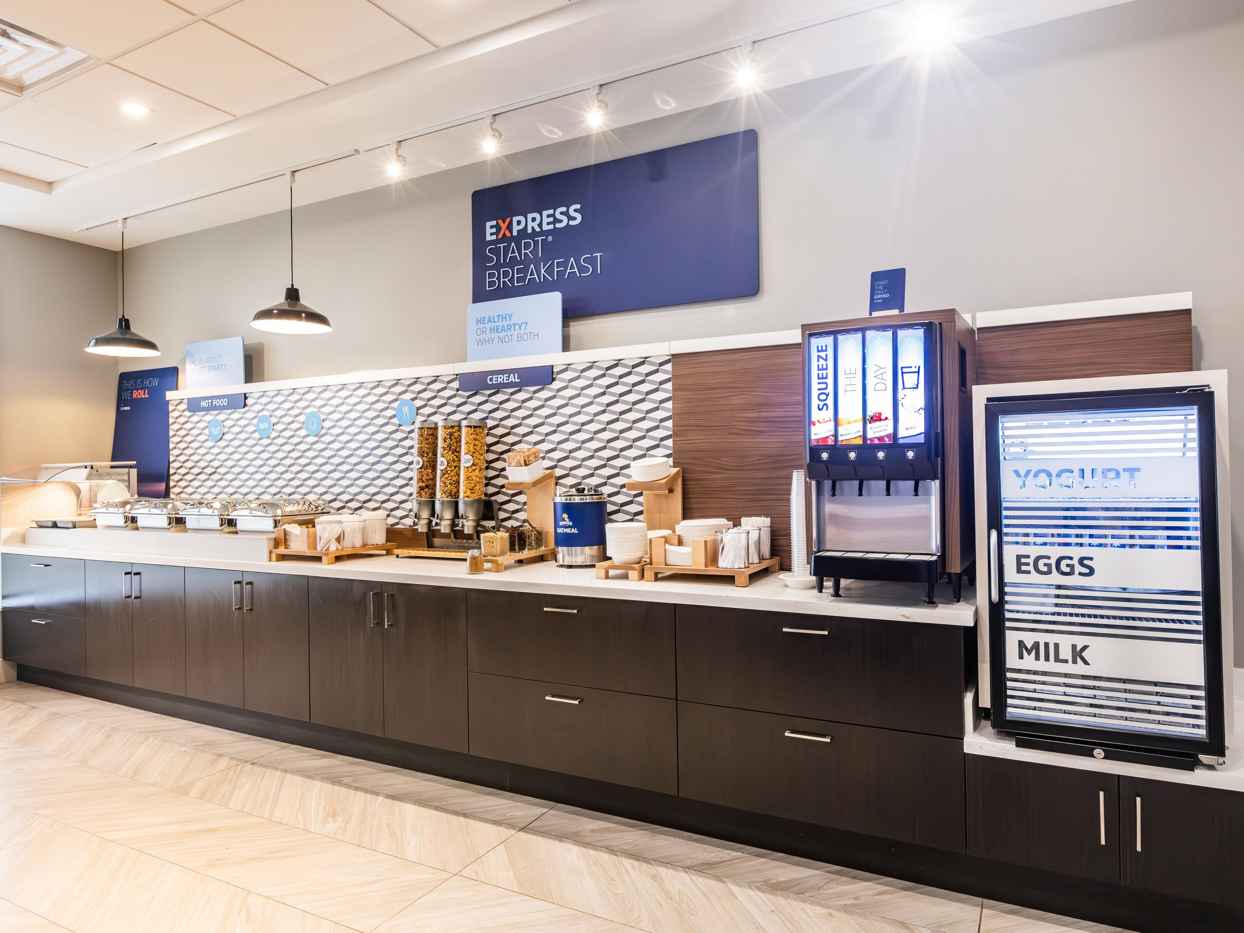 Fuel your day with our free Express Start™ Breakfast buffet with hot and cold selections, plus grab n' go options and 24/7 coffee. Enjoy classics like scrambled eggs, sausage or bacon, and pancakes, plus cereal, yogurt, and fresh fruit. Save room for our Signature Cinnamon Rolls! Served weekdays 6:00 AM – 9:30 AM and weekends 7:00 AM – 10:30 AM.

