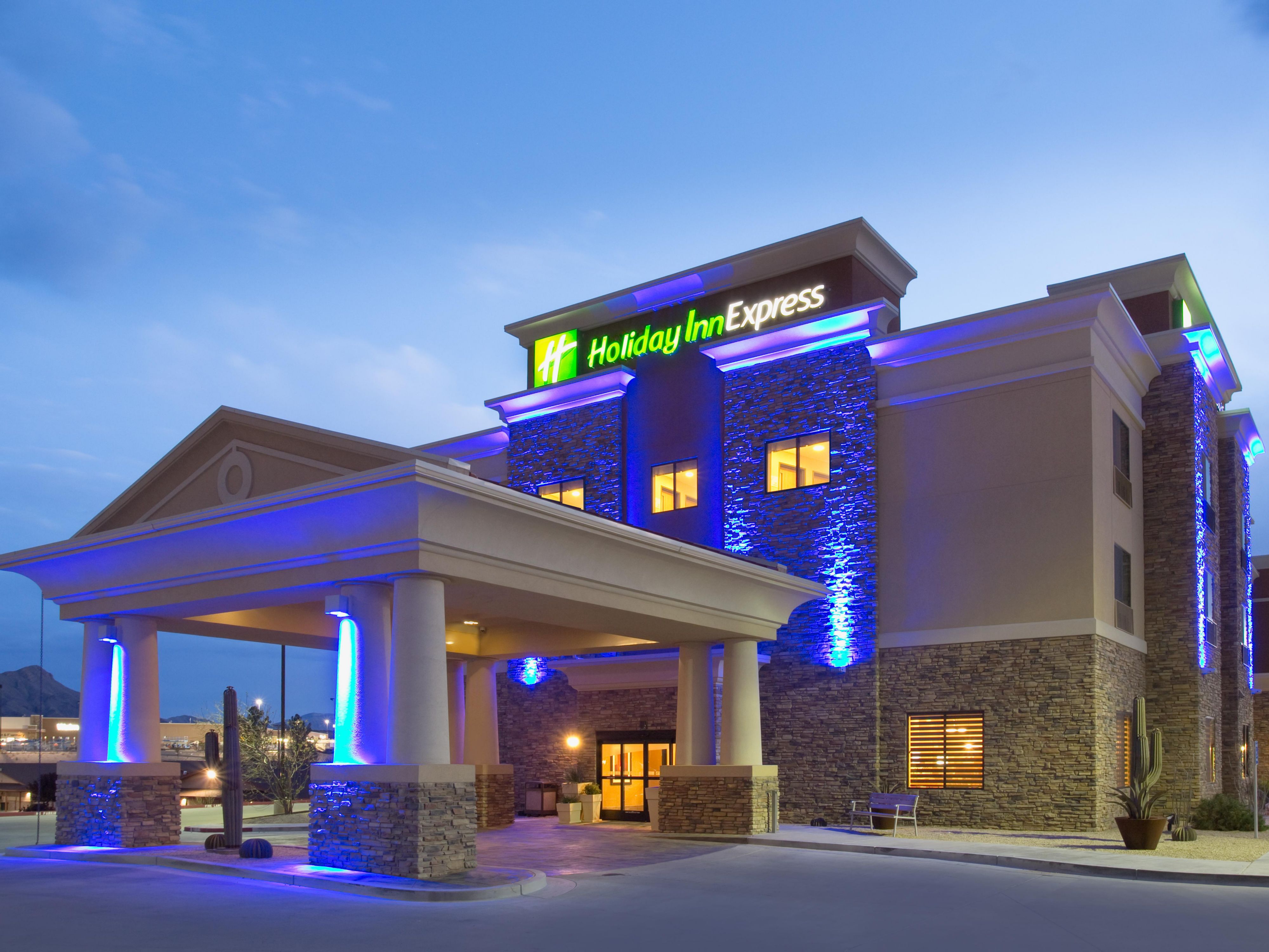 Discover thoughtful amenities at our pet-friendly hotel in Truth or Consequences, designed to elevate your stay. Begin your day with our free Express Start® Breakfast buffet, stay active in our 24/7 fitness center, and unwind in the heated indoor pool. Enjoy perks like on-site parking with EV charging stations and free Wi-Fi throughout your stay.