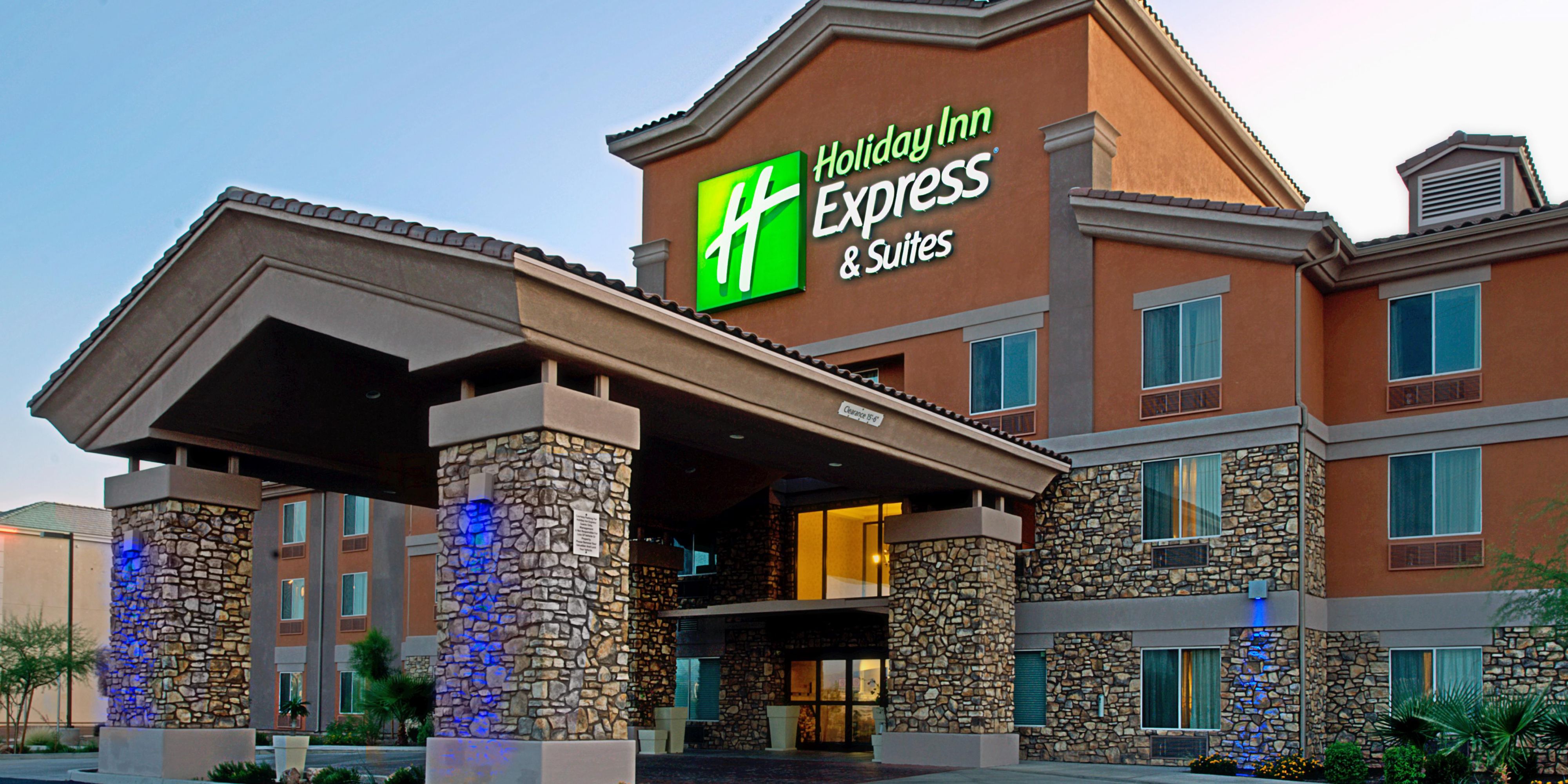 Holiday Inn Express & Suites Tucson