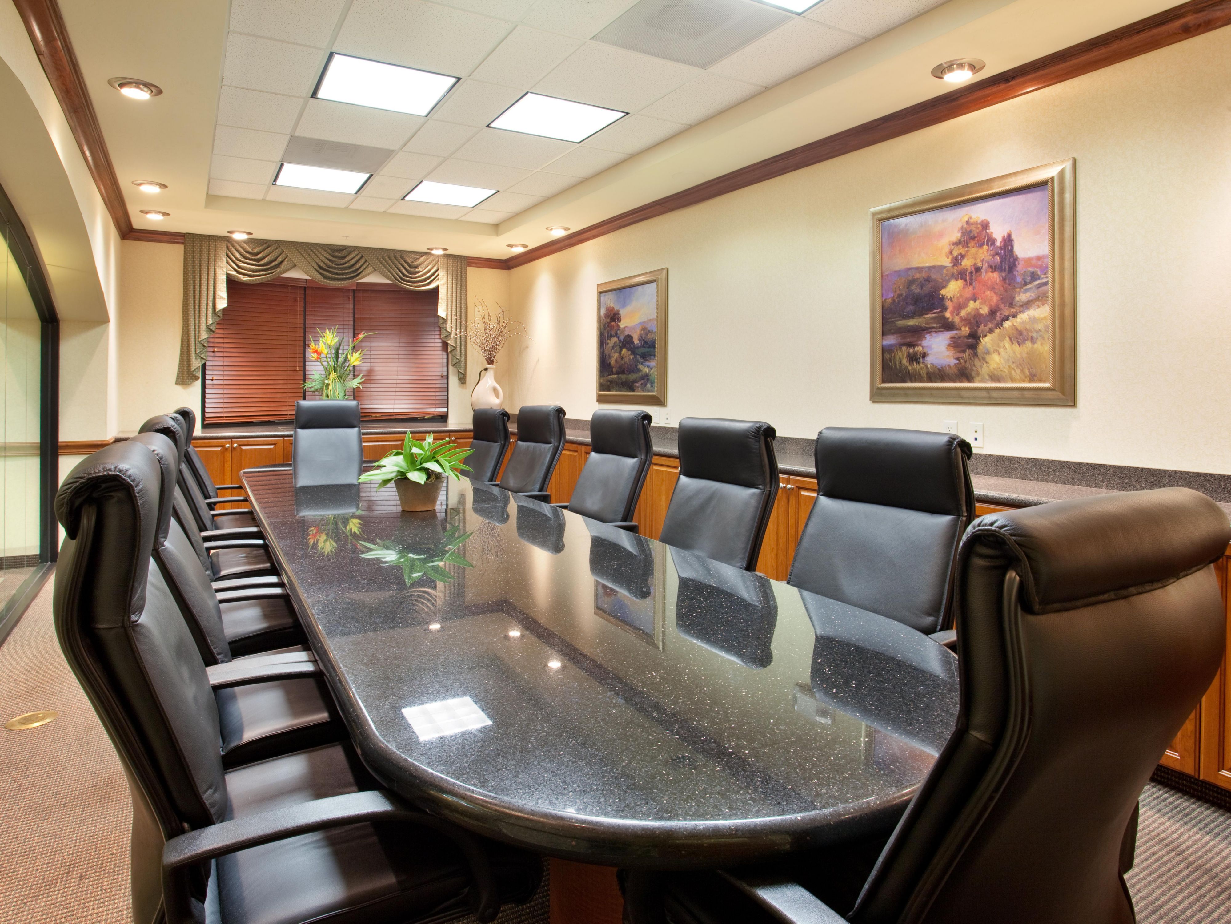 Experience our versatile 2500 square feet of space for your next event.  Perfect for small to medium sized groups we will work with you to set up all the essentials you need for your meeting including catering and a/v equipment.