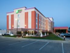 Holiday Inn Express & Suites Tulsa South Bixby