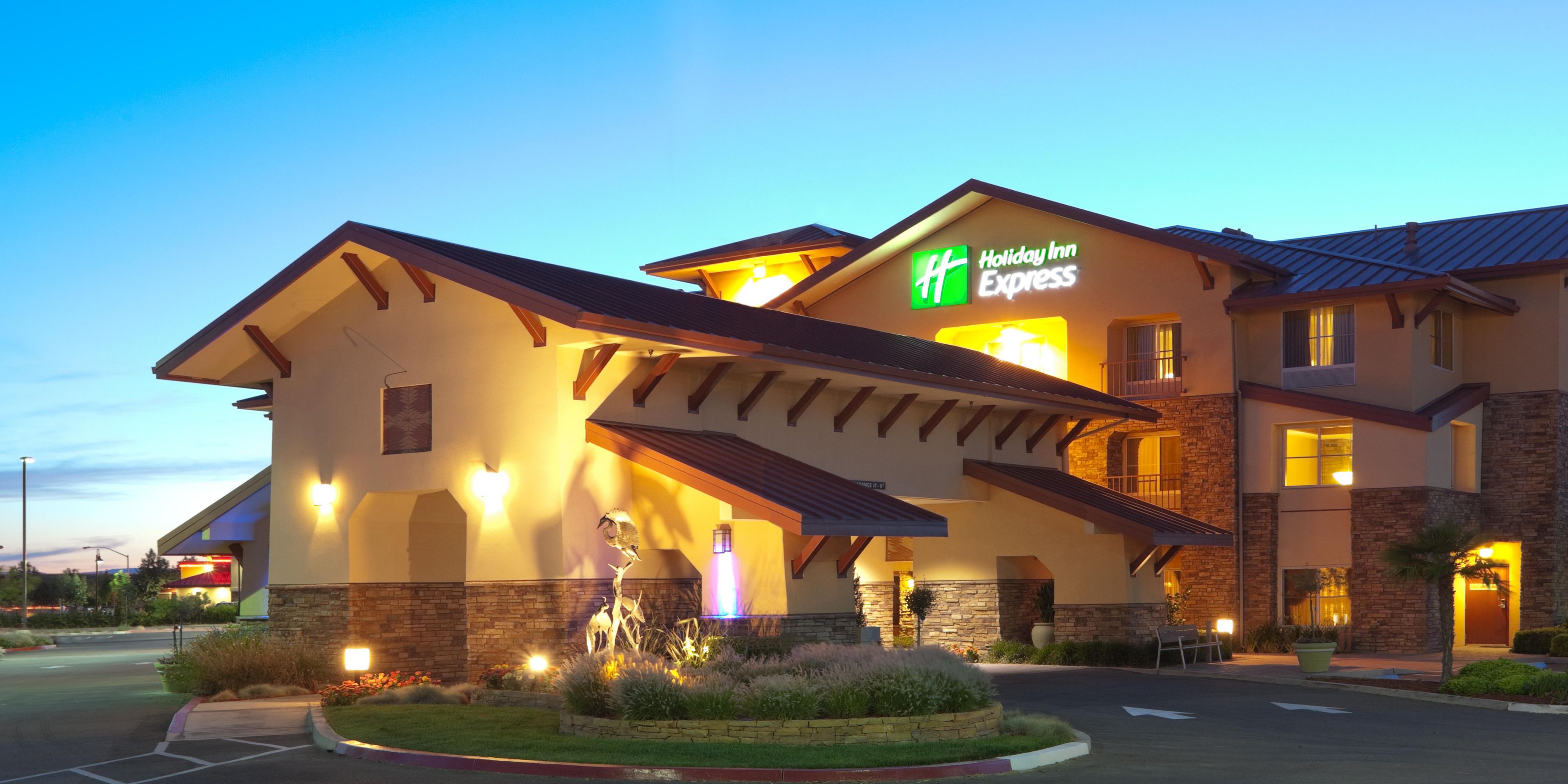 Holiday Inn Express & Suites Turlock-Hwy 99