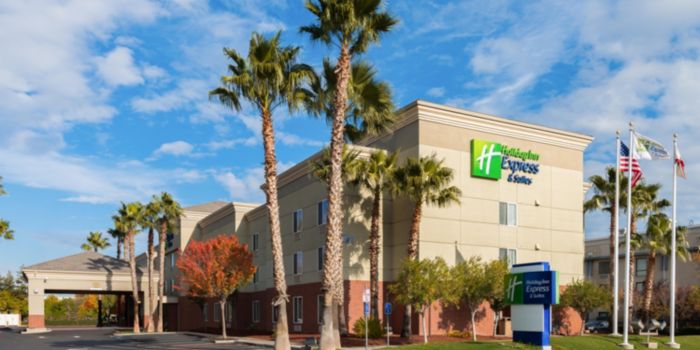 Holiday Inn Express & Suites Vacaville