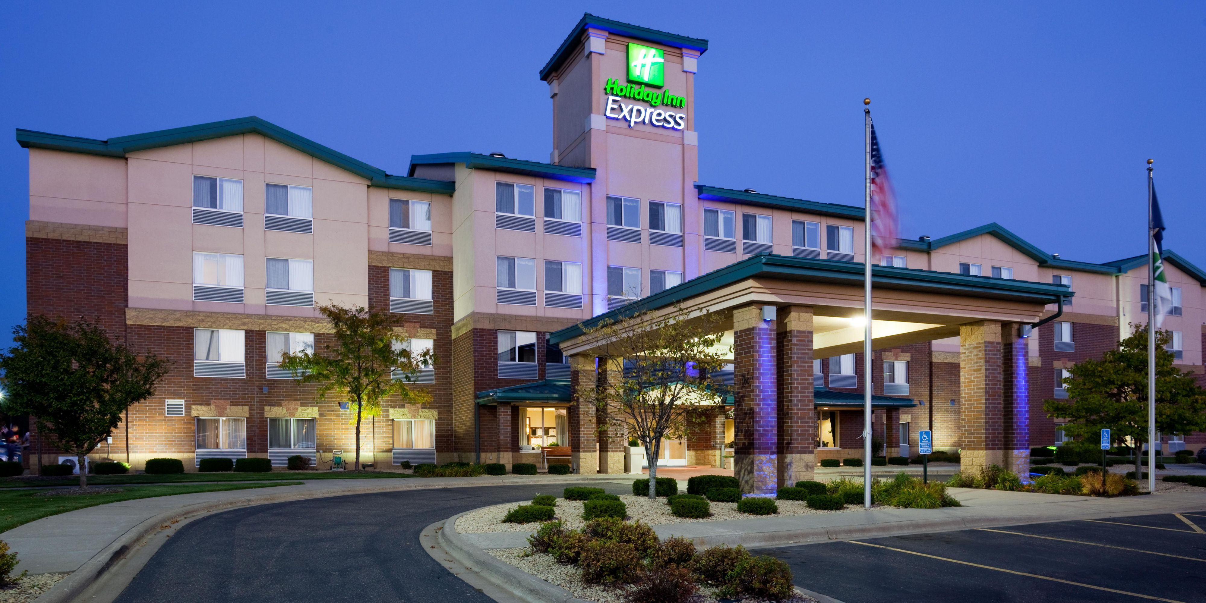 Holiday Inn Express & Suites St. Paul Ne (Vadnais Heights)