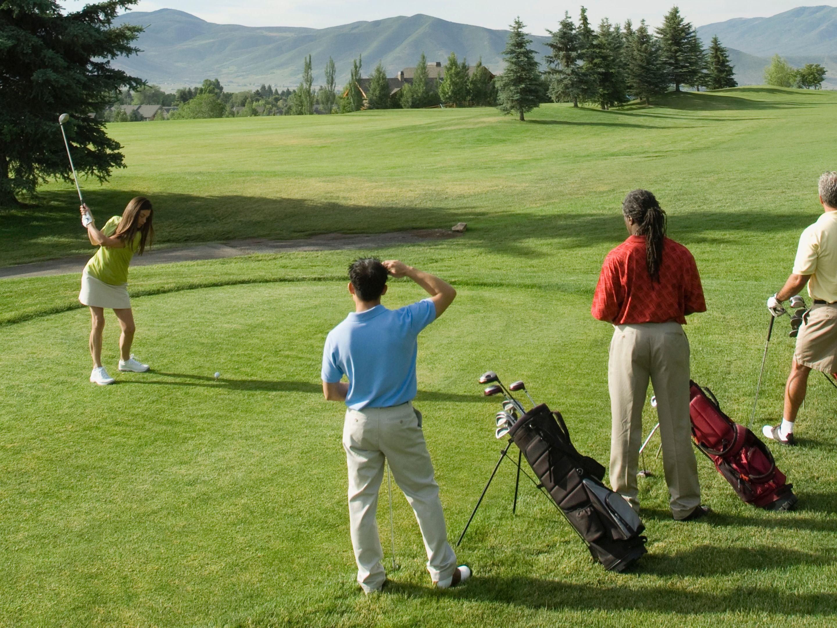 The grass is always greener in Santa Clarita Valley. Scenic foothills backdrop the expansive green space of the Valley’s various courses. Whether for leisure or your next business outing, take your game in a new direction and book your tee time today. 