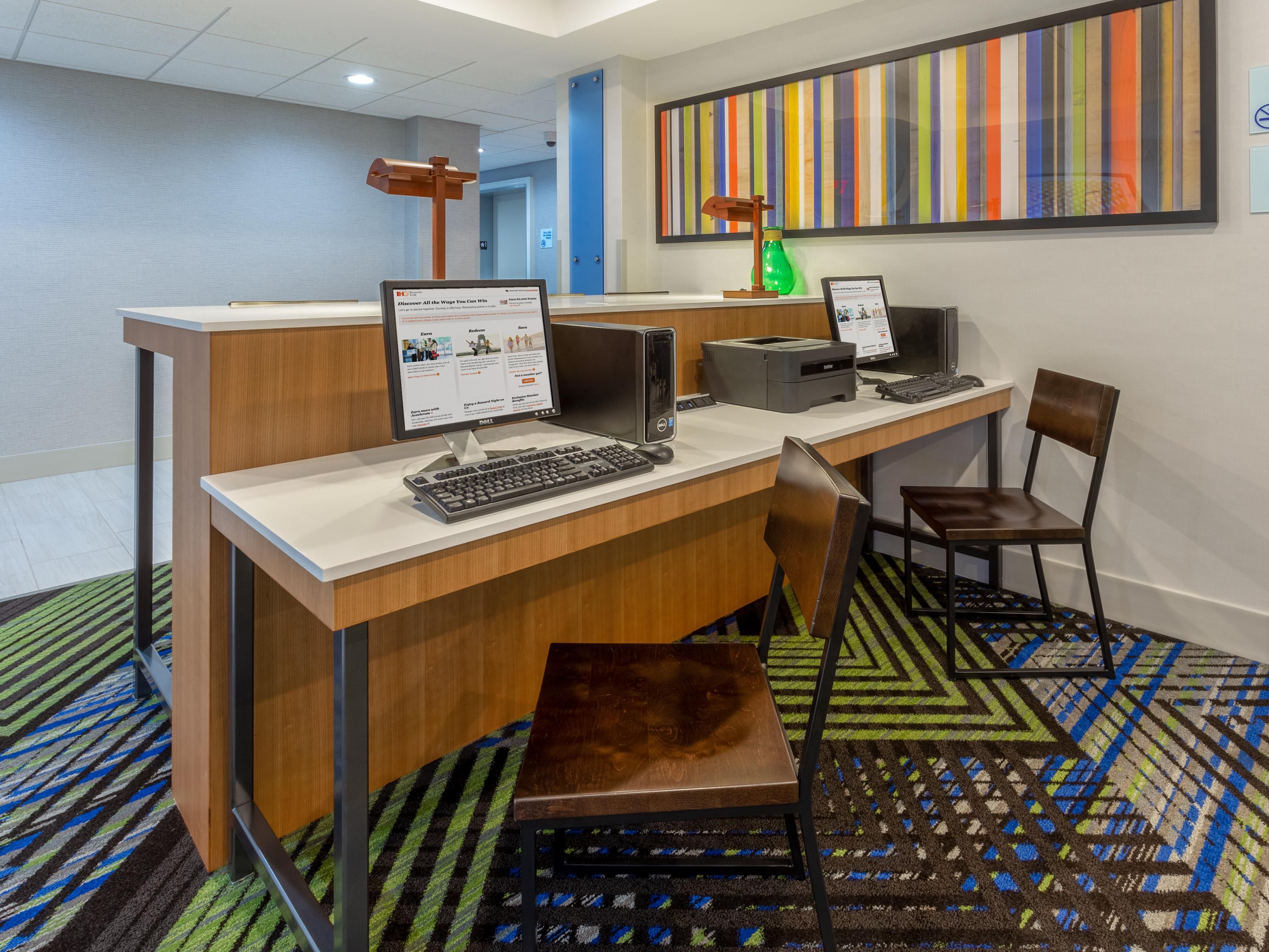 Our hotel offers a 24-hour business center, providing the perfect space to stay productive and focus on work during your stay. Our business center has office supplies and printing services, so you can get work done efficiently and comfortably.