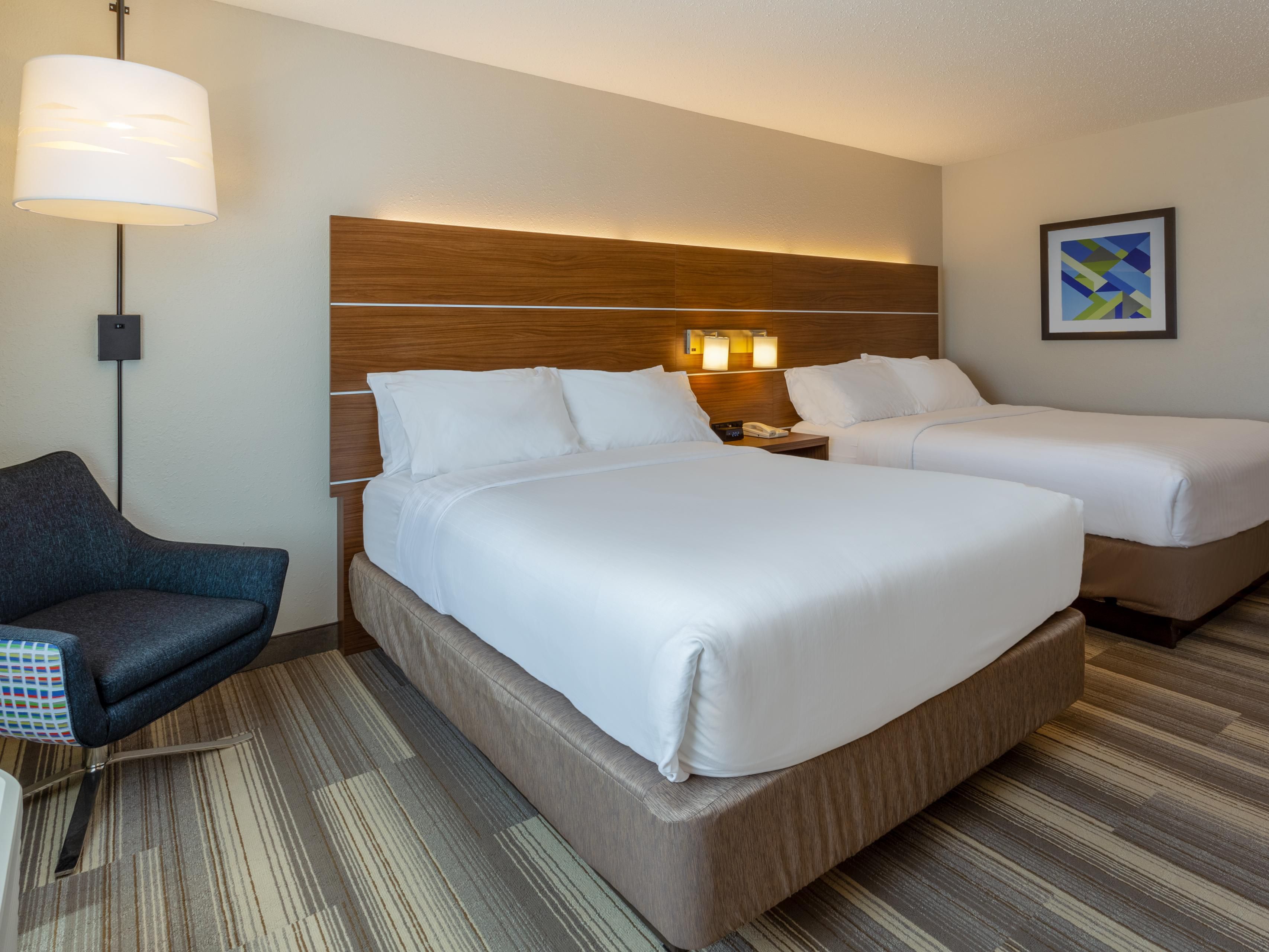 2 Queen Beds Nonsmoking 