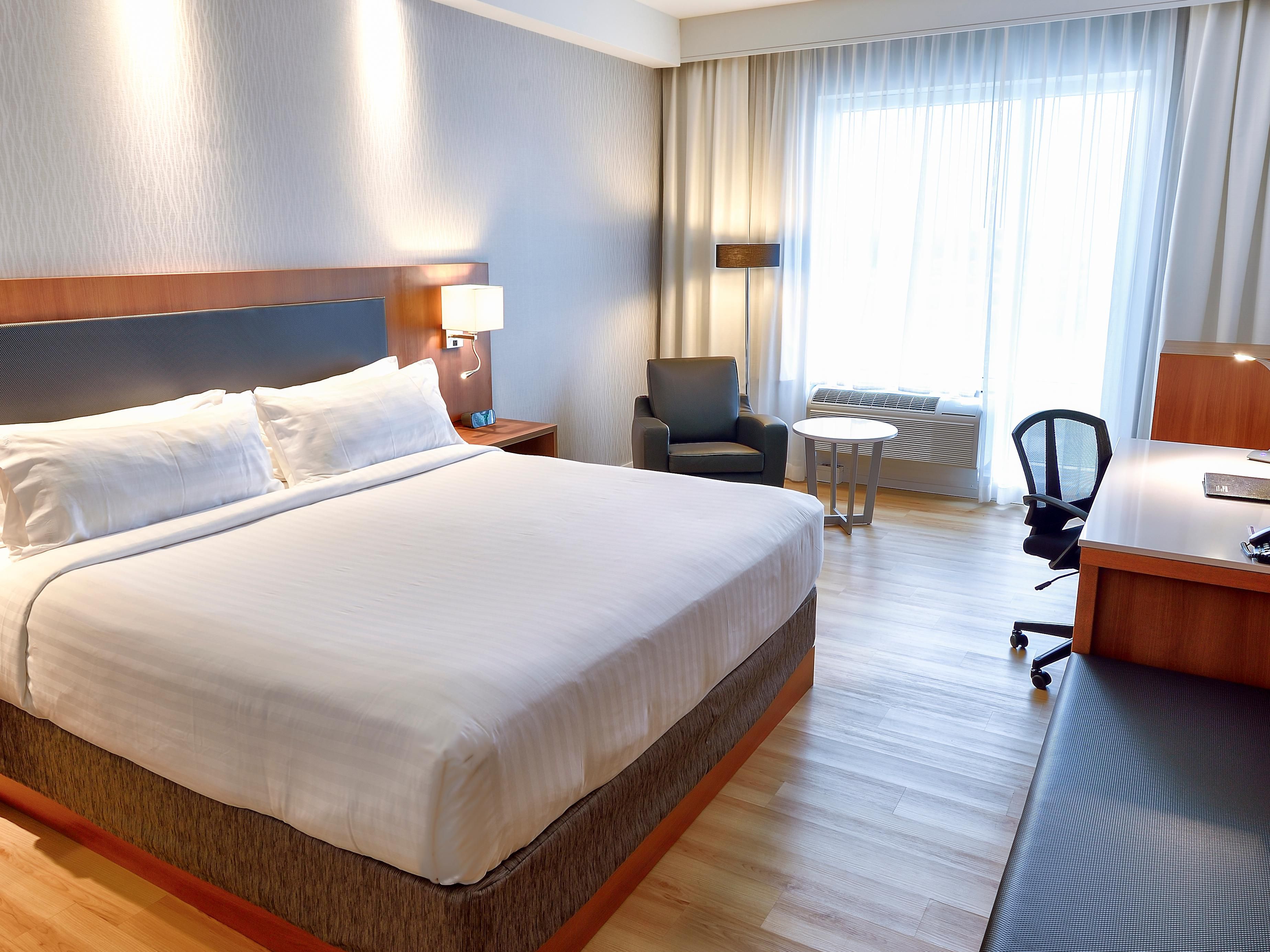 Holiday Inn Express & Suites Vaudreuil-Dorion - Habitación estándar con cama king