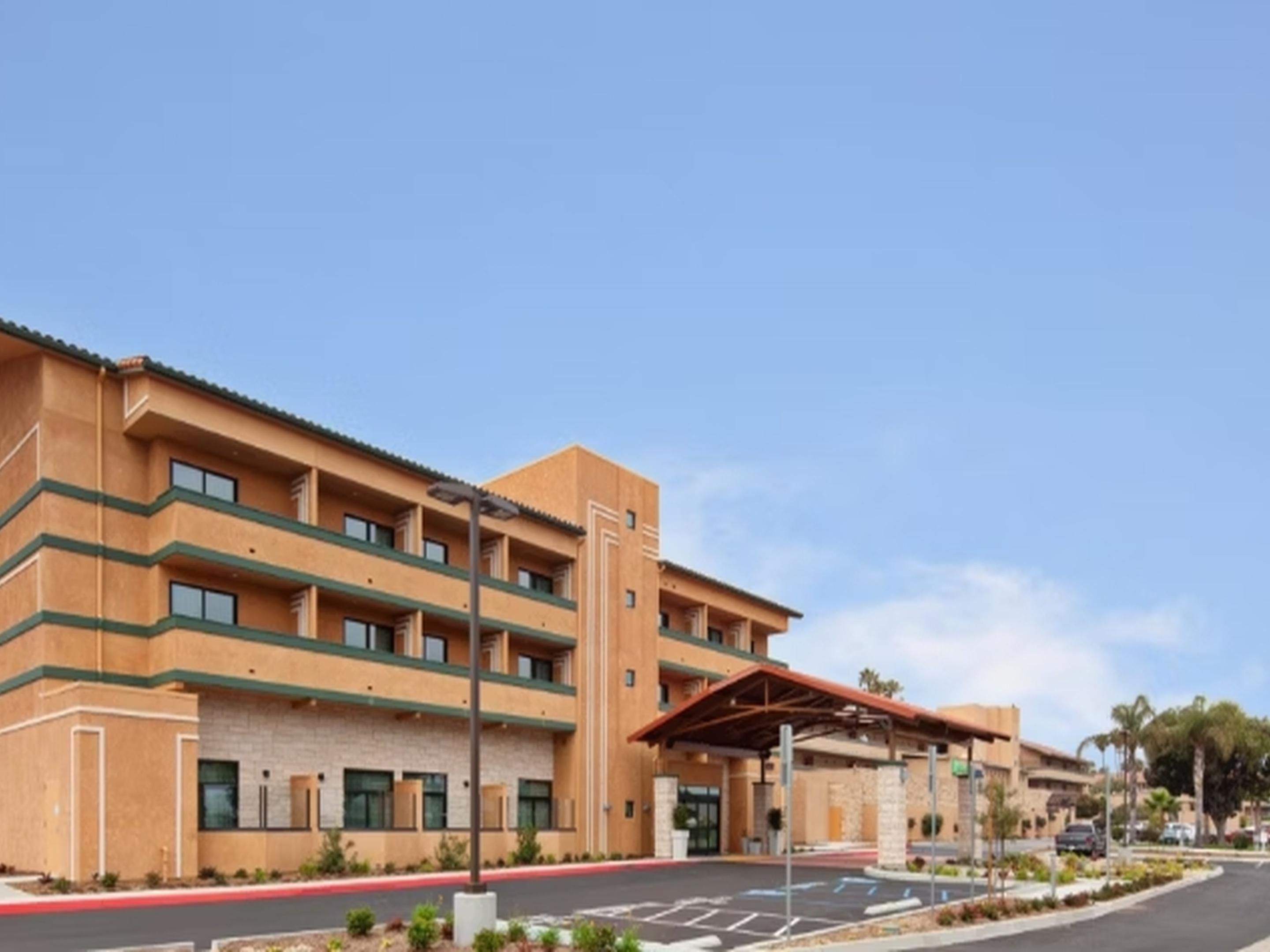 홀리데이 인 익스프레스 & 스위트 벤투라 하버에 오신 것을 환영합니다