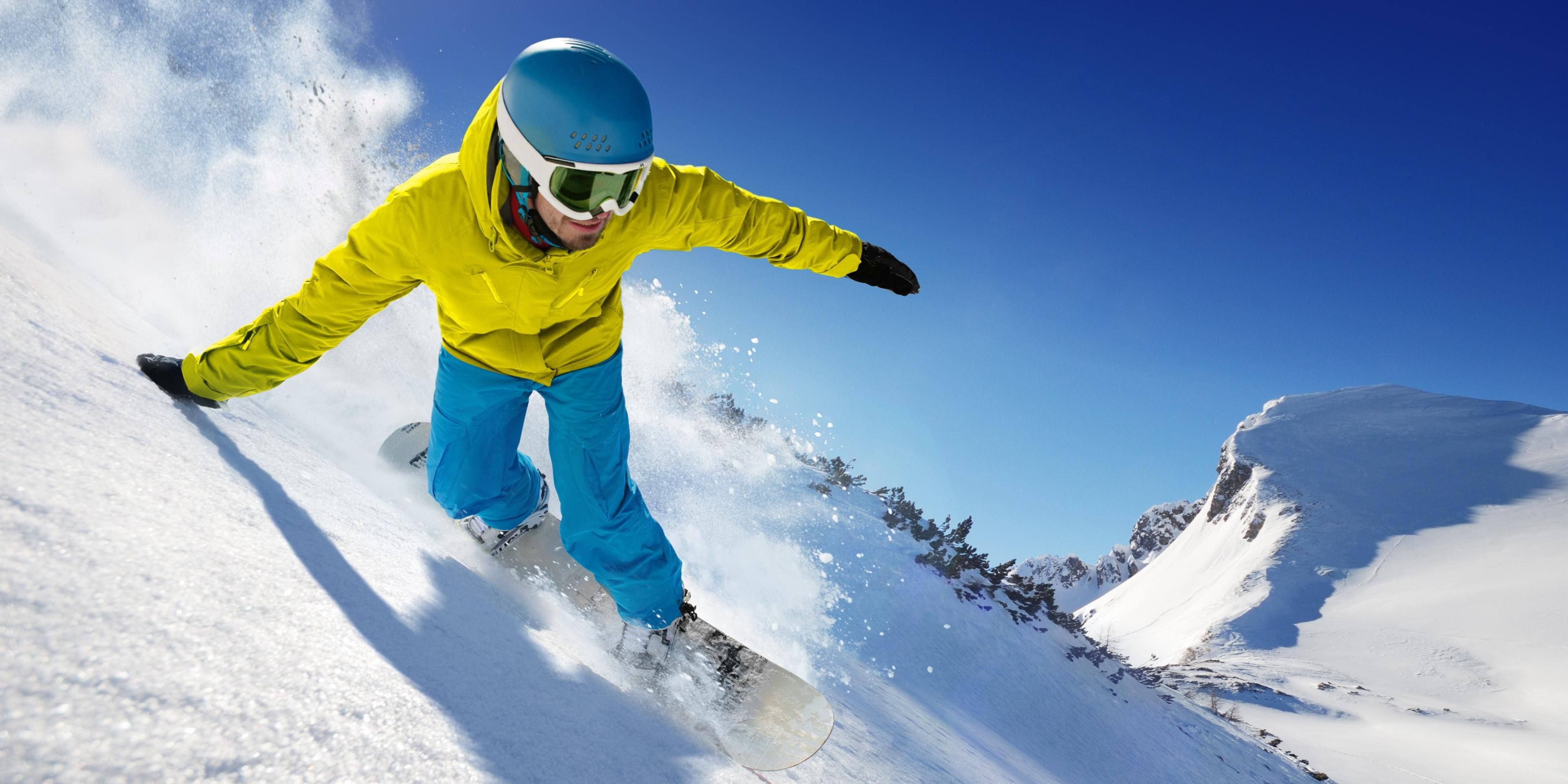 The Holiday Inn Express in Vernon is located only 30 minutes from the Silver Star Ski Resort. Enjoy winter activities such as downhill skiing, cross-country skiing, ice skating, winter tubing and the beautiful village. In the summer months, there are biking and hiking trails available. 