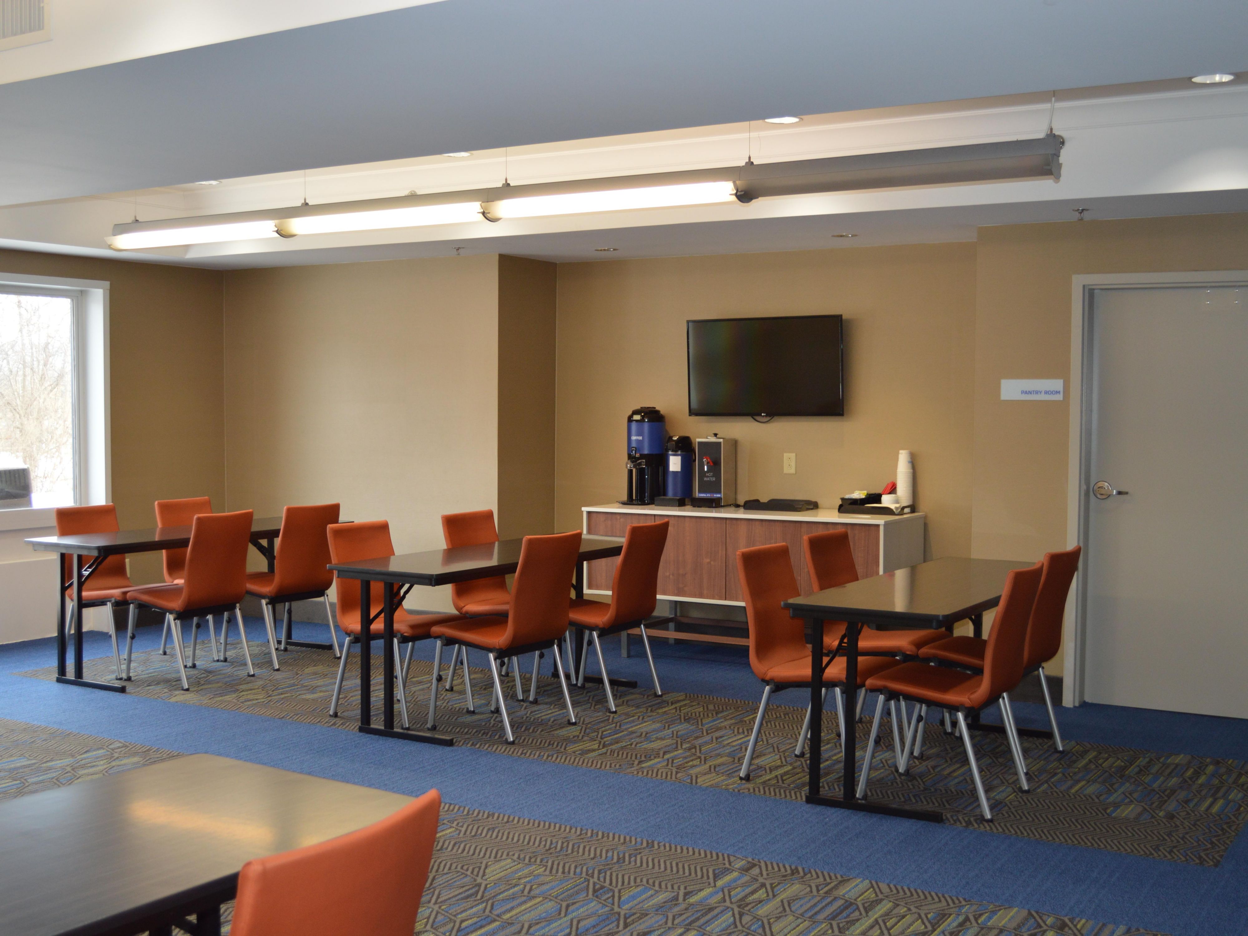 We are ready to welcome you and your meeting! Space available in several configurations, including socially distanced set ups. 