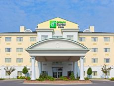 Holiday Inn Express & Suites Watertown-Thousand Islands
