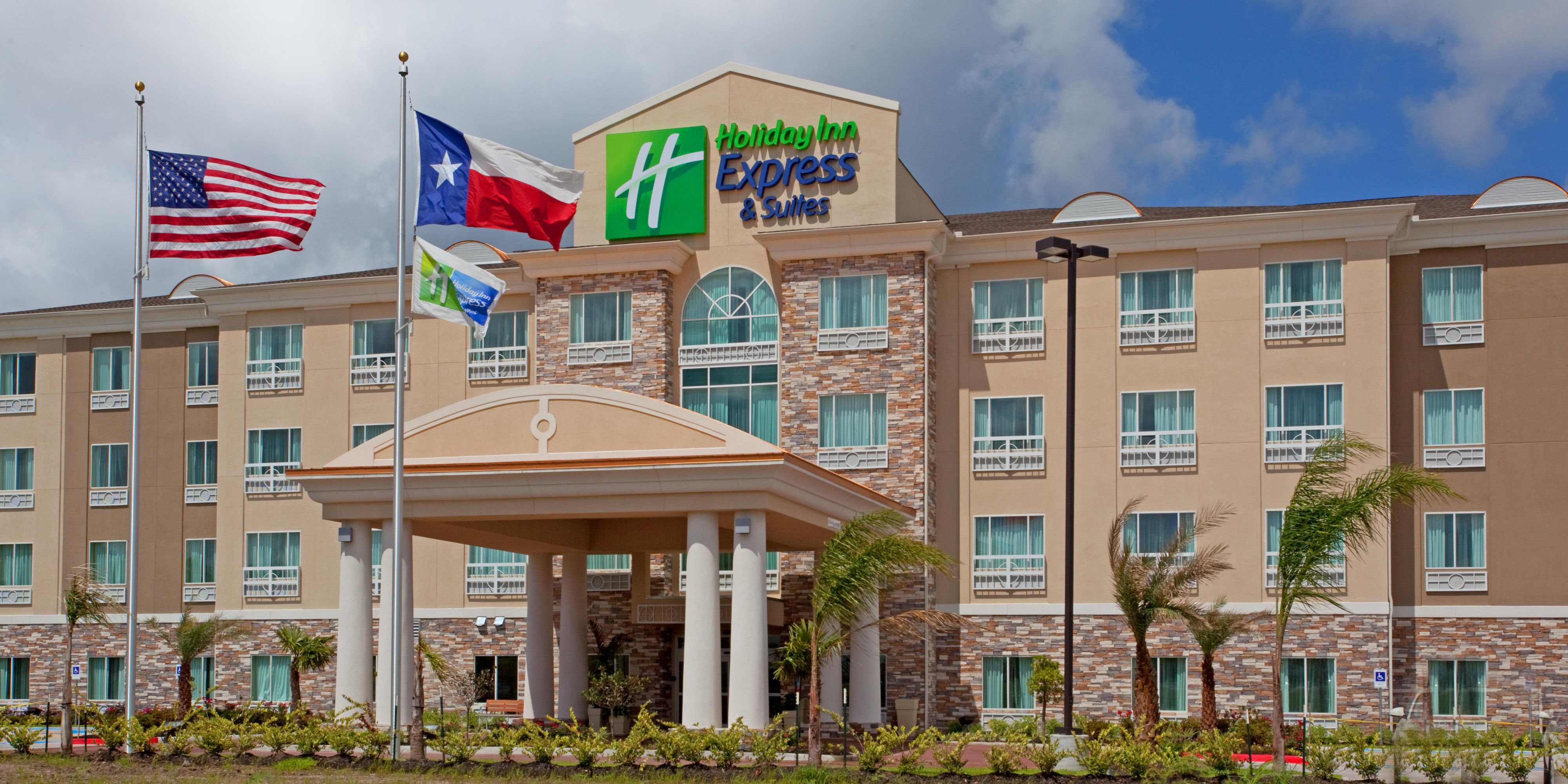 Holiday Inn Express And Suites Webster 4182822655 2x1