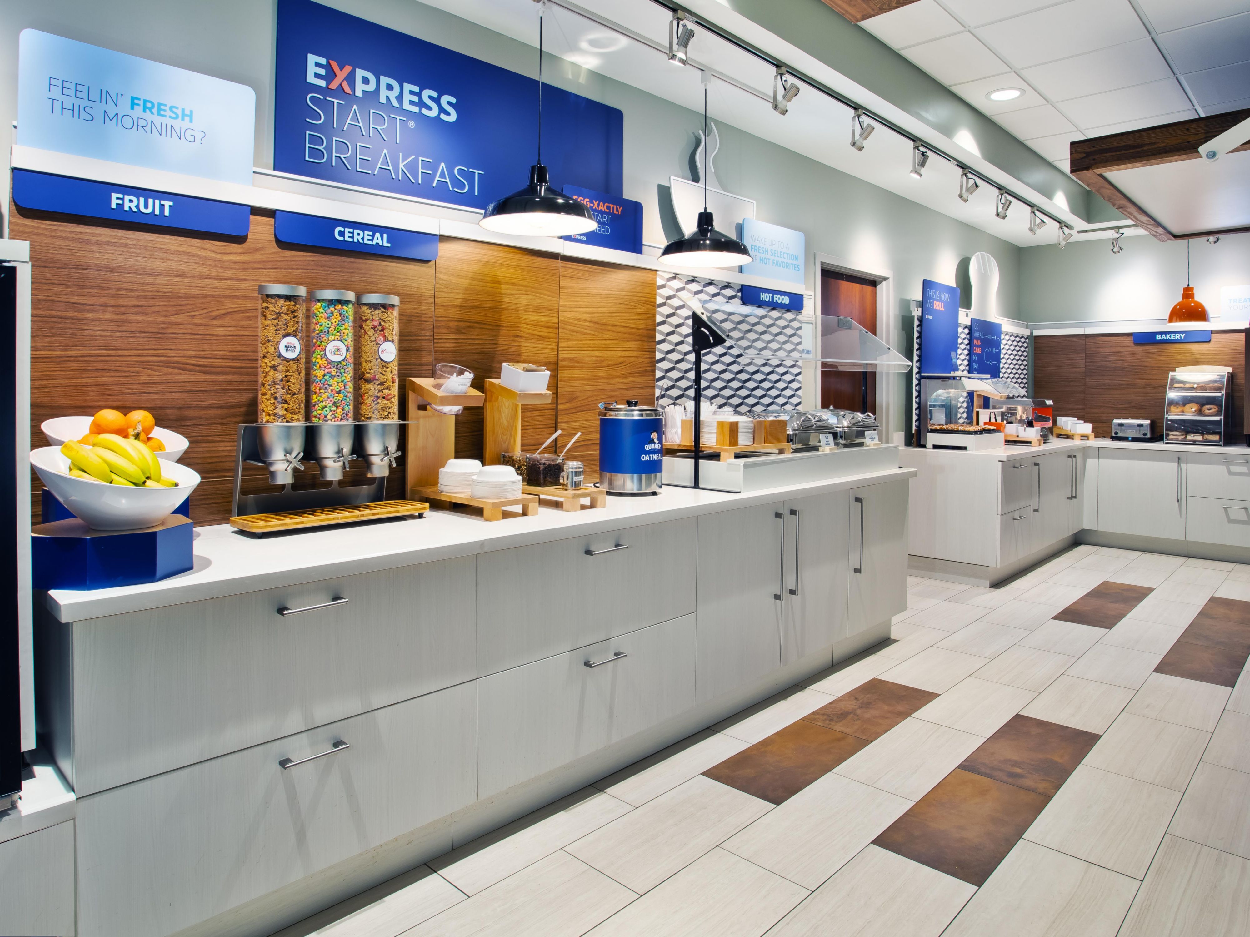 Hotel | Holiday Inn Express & Suites Rochester Webster