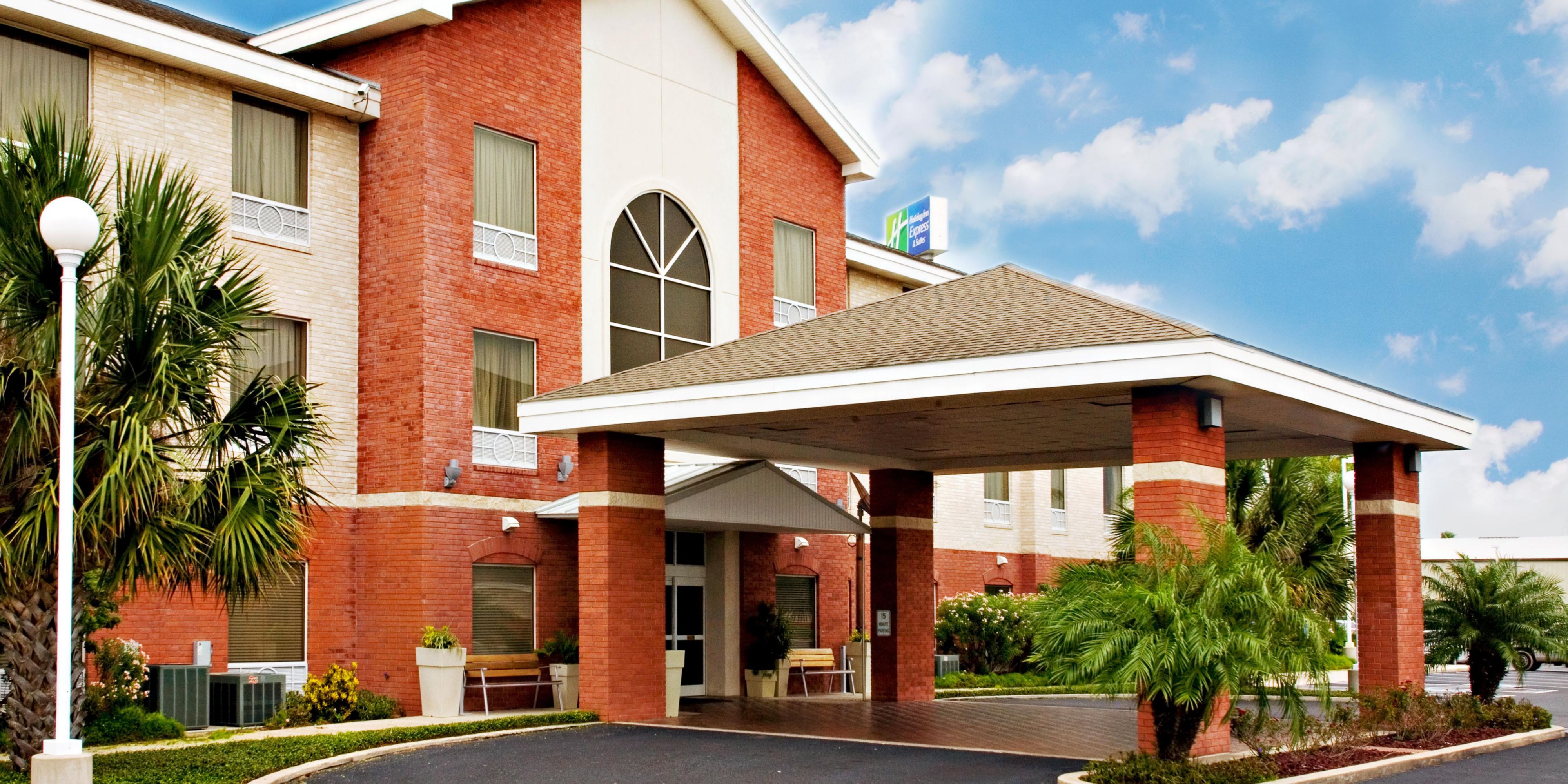 Holiday Inn Express & Suites 韦斯拉科