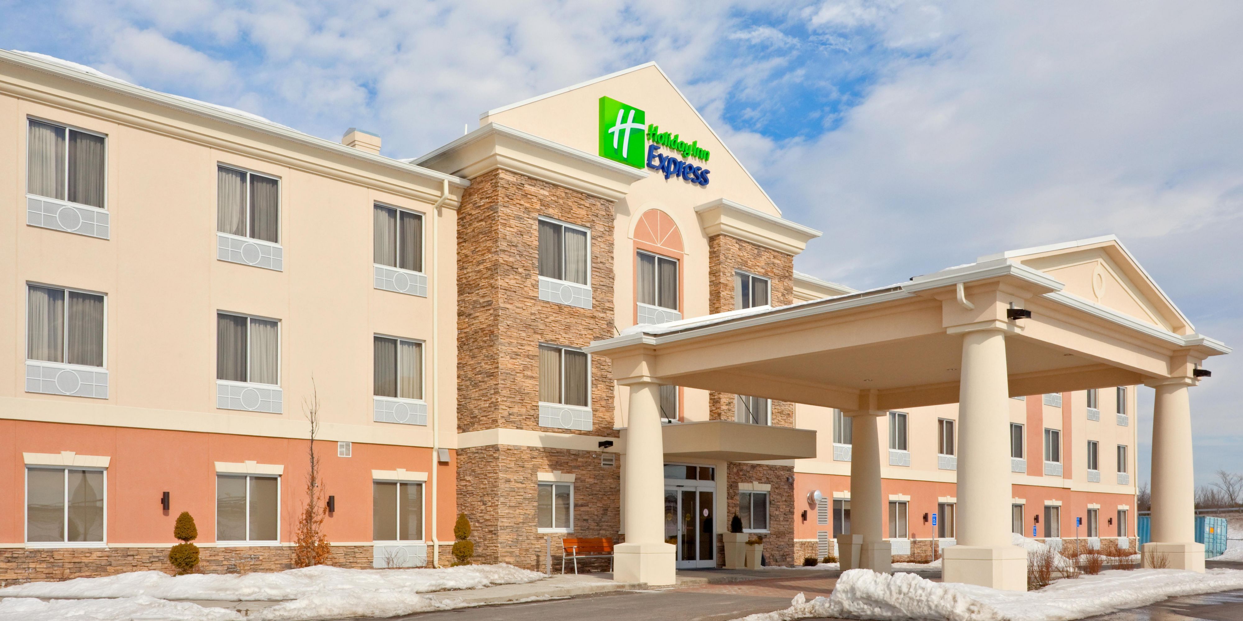Affordable Hotels In New York With Pools Holiday Inn Express Suites West Coxsackie