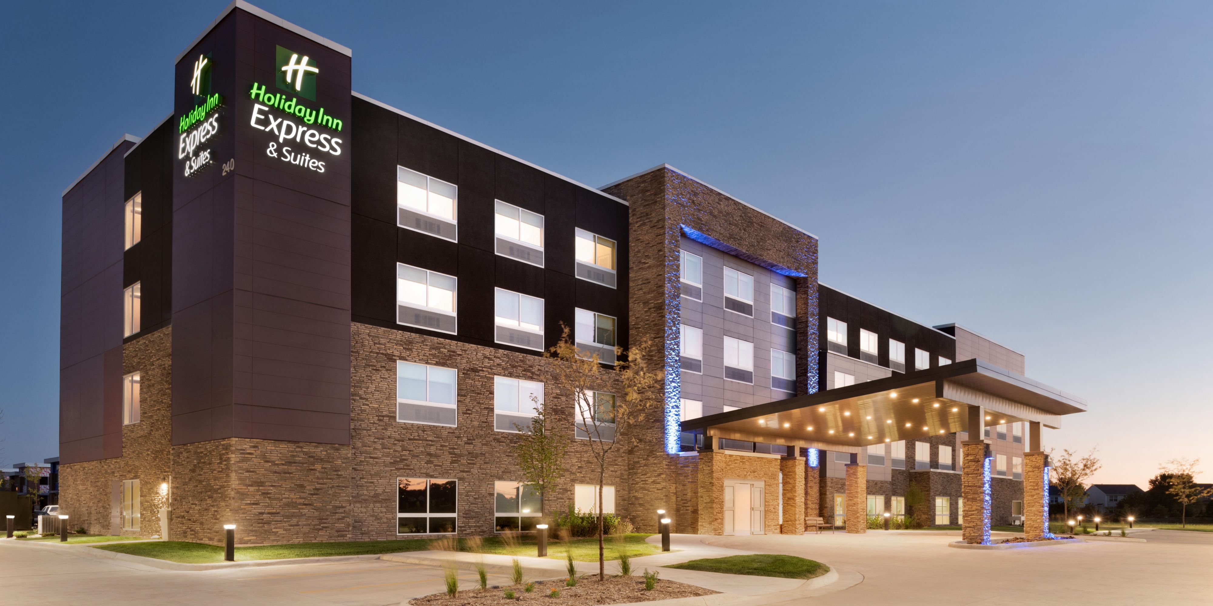 SPRINGHILL SUITES DES MOINES WEST - West Des Moines IA 1236 Jordan Creek  50266