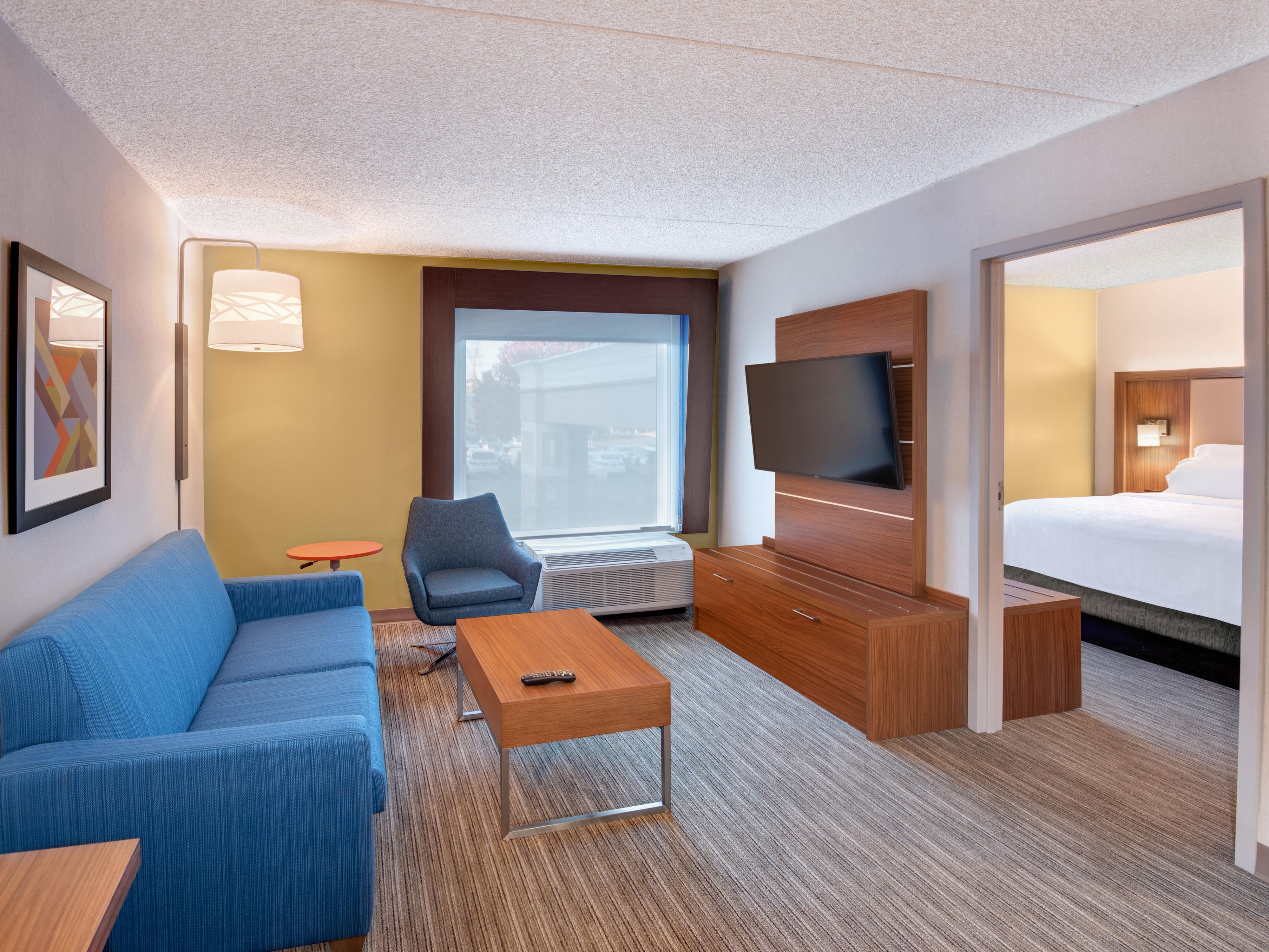 Holiday Inn Express & Suites West Long Branch - Eatontown 客室