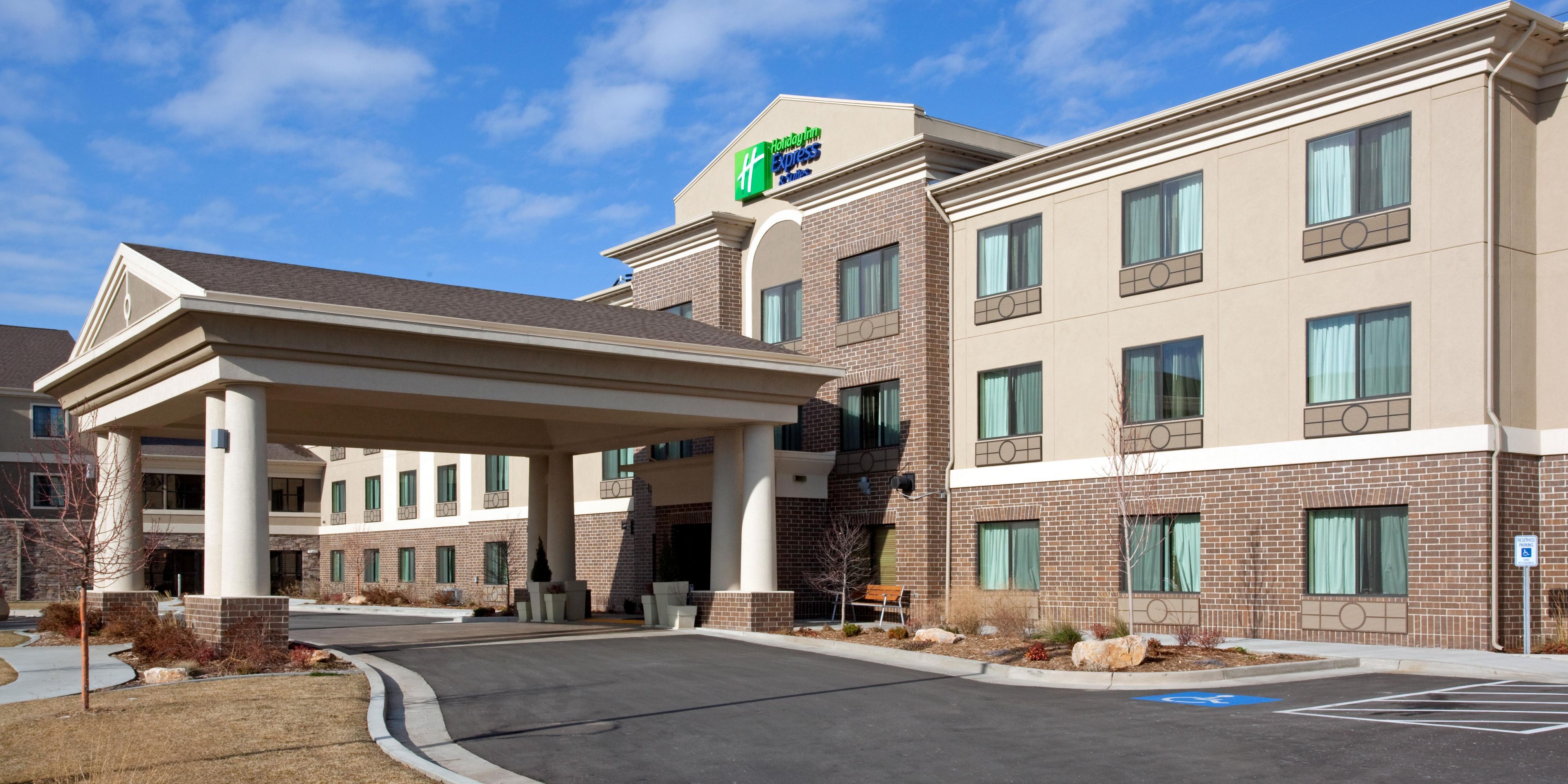 Hotel near Usana Amphitheatre | Holiday Inn Express & Suites Salt Lake City  West Valley