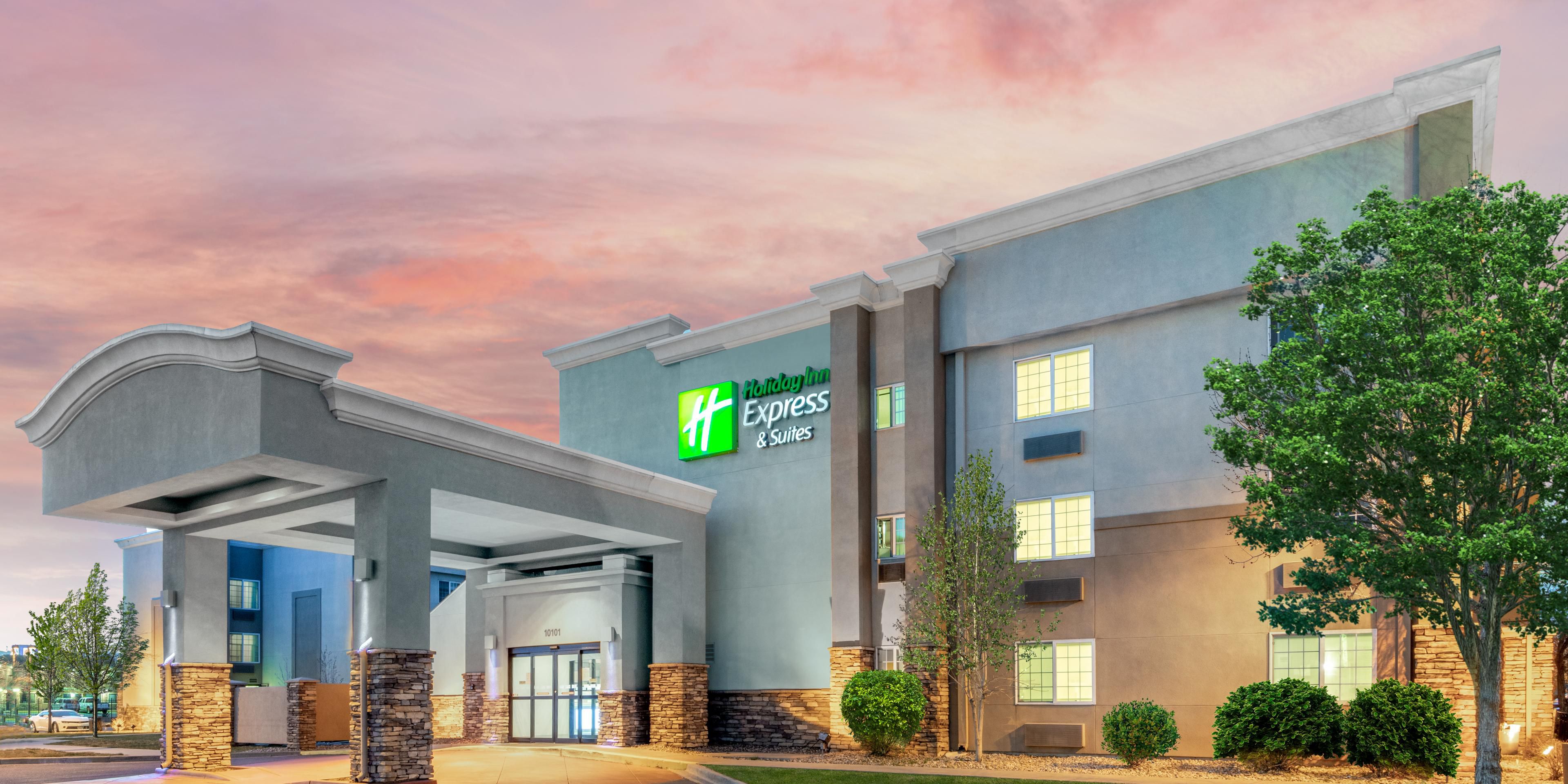 Holiday Inn Express & Suites Wheat Ridge-Denver West