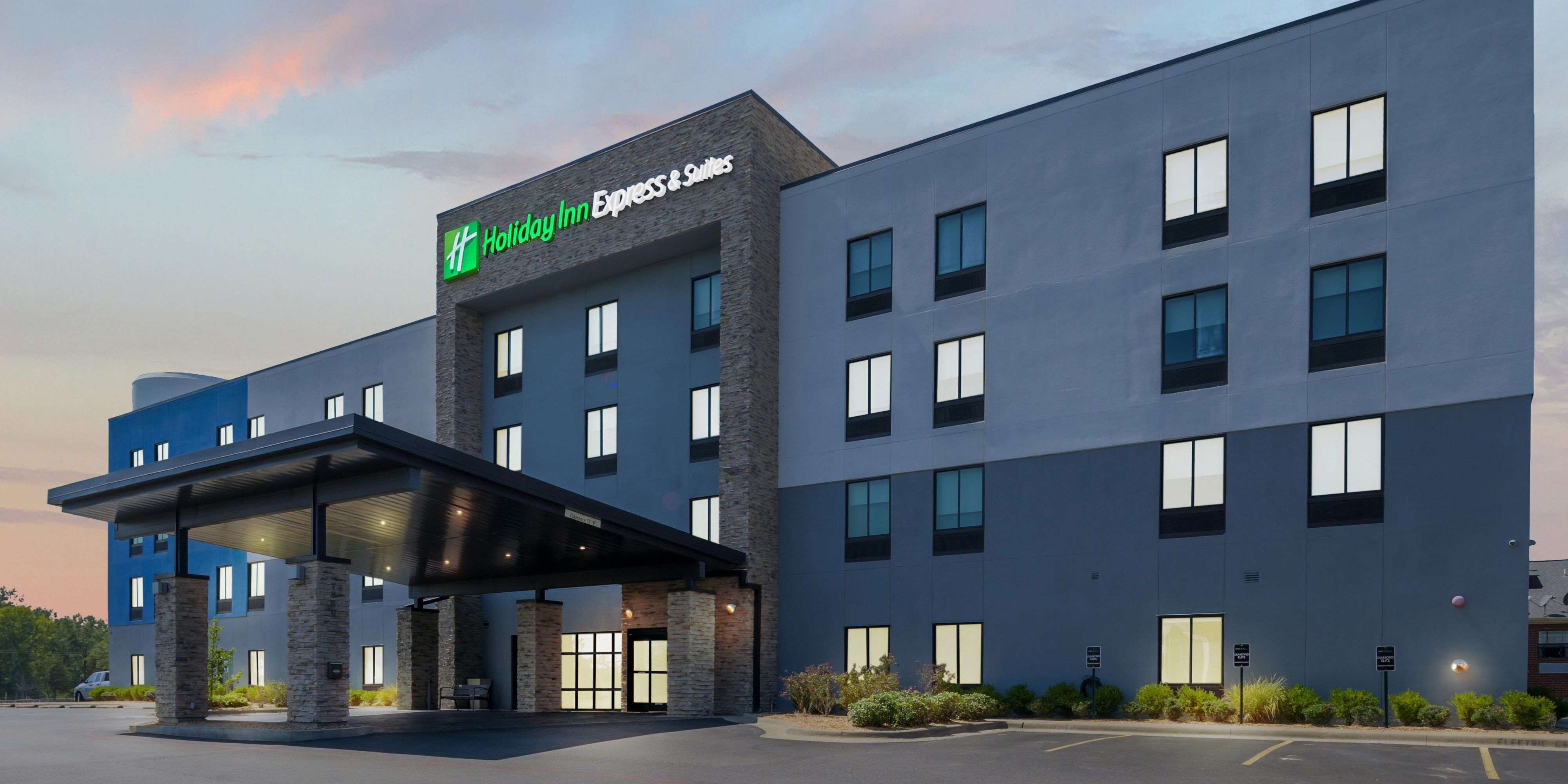 Holiday Inn Express & Suites 화이트 홀