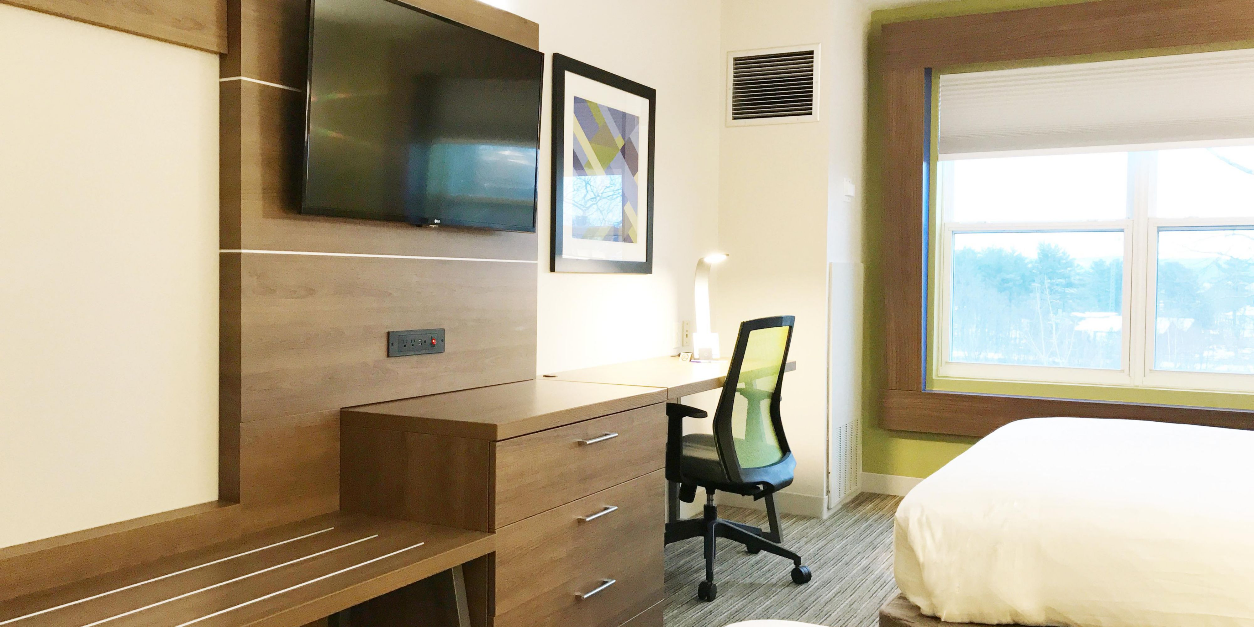 Holiday Inn Express White River Junction is taking special precautions to ensure you enjoy a clean and safe hotel stay. These procedures include implementing personal protective equipment, enhanced cleaning and disinfecting practices, and social distancing.