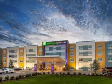 Holiday Inn Express & Suites Wildwood – The Villages