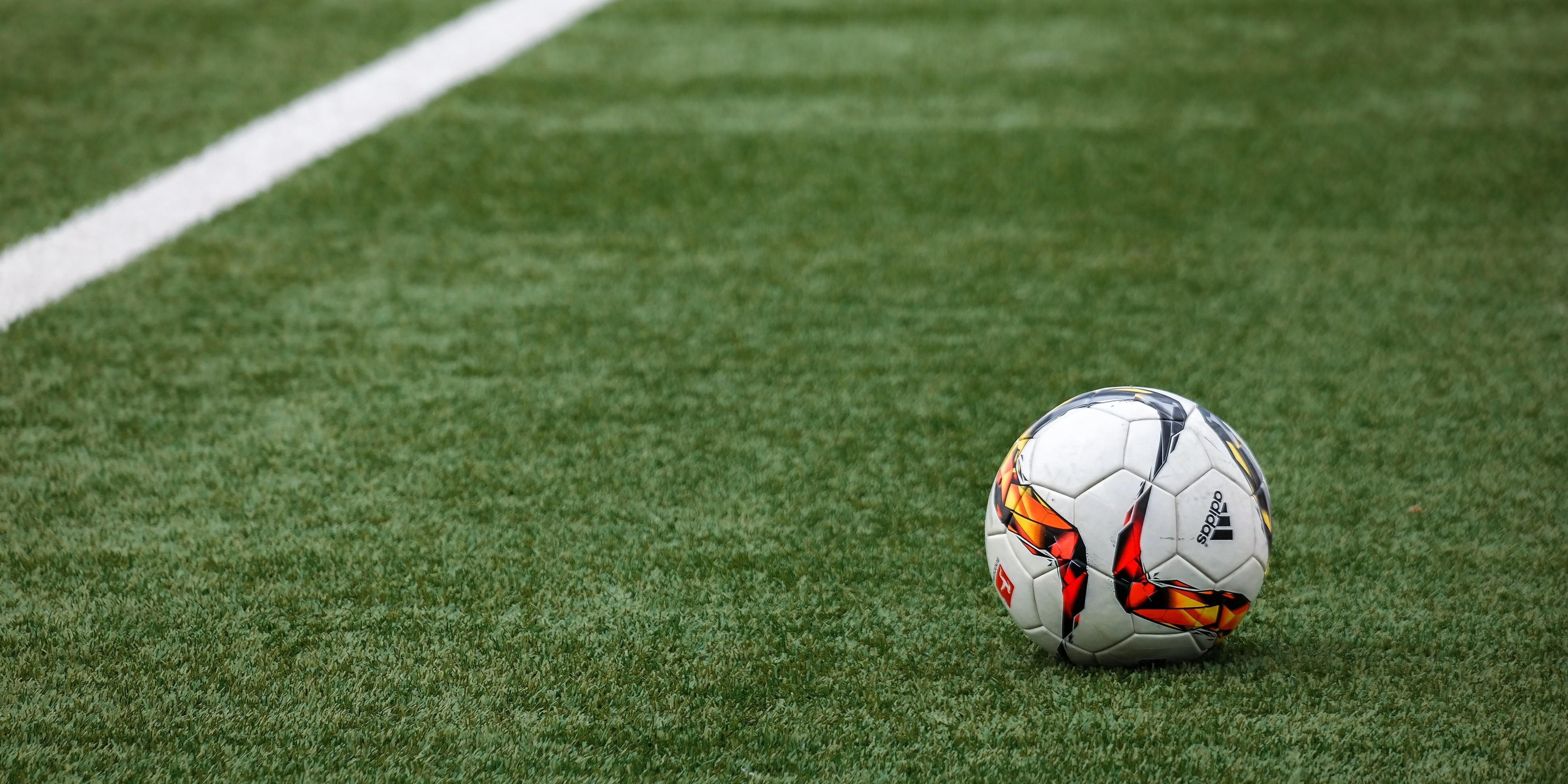 Holiday Inn Express & Suites Williamsburg hosts sports teams, coaches, and fans! With plush double queen beds, pull-out sofas, and complimentary hot, fresh breakfast, we're the perfect place to gear up for the big match or tournament at William & Mary. 