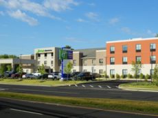 Holiday Inn Express & Suites Williamstown - Glassboro in Bensalem, Pennsylvania