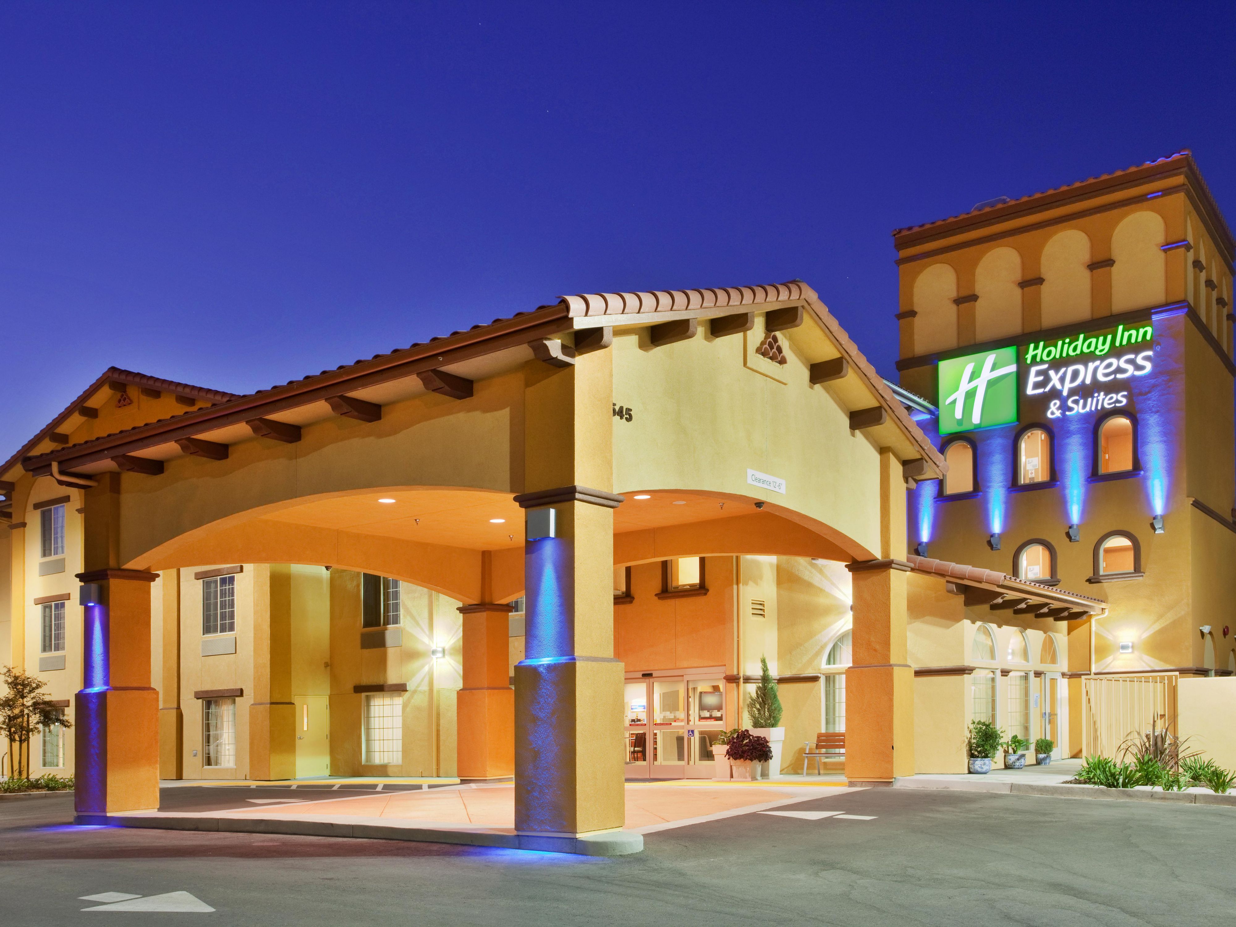 We are the only property in Willows, California which offers solar powered covered parking spaces. Enjoy the shade!